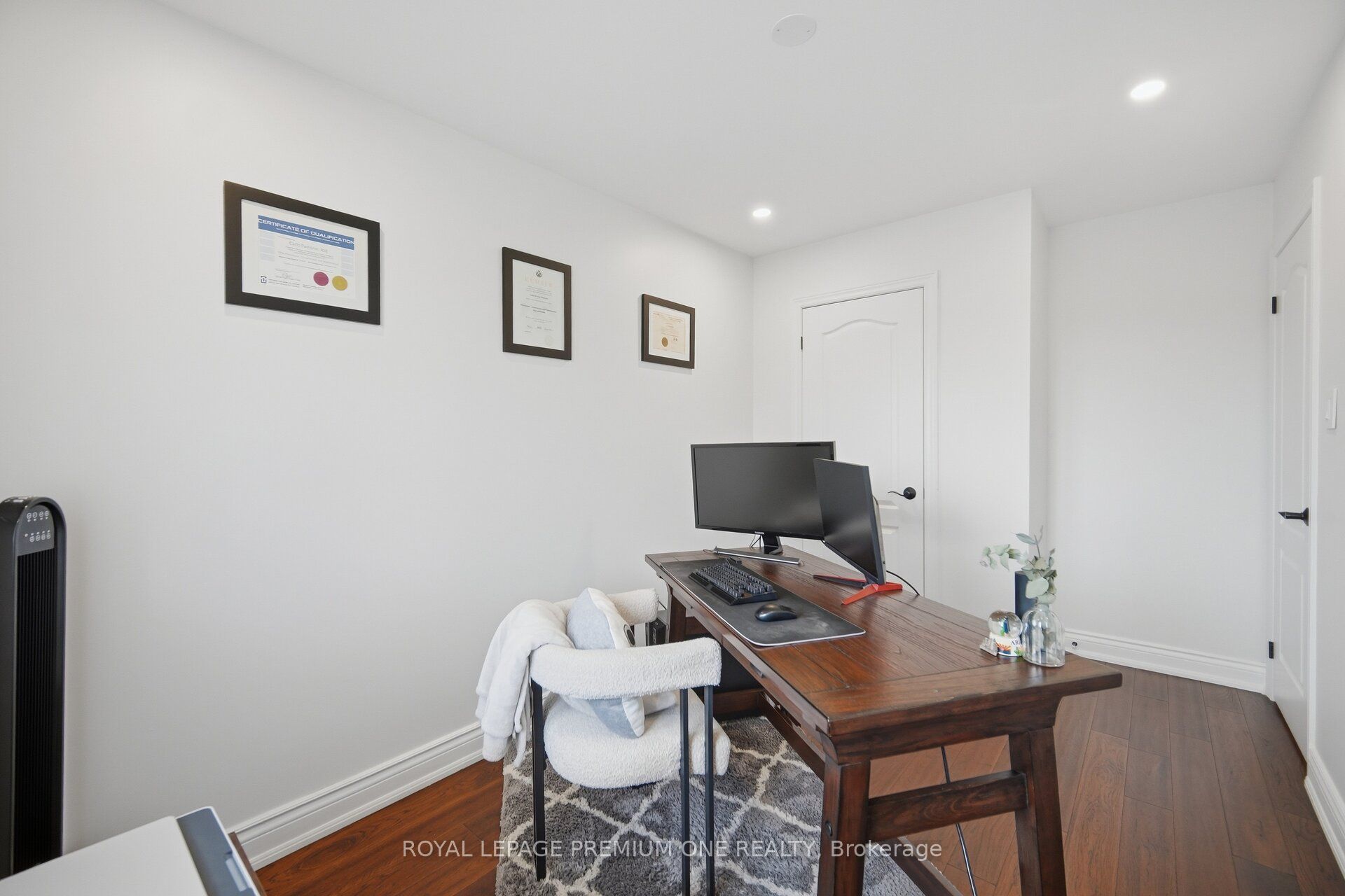 169 Venice Gate Drive Property Photo 31