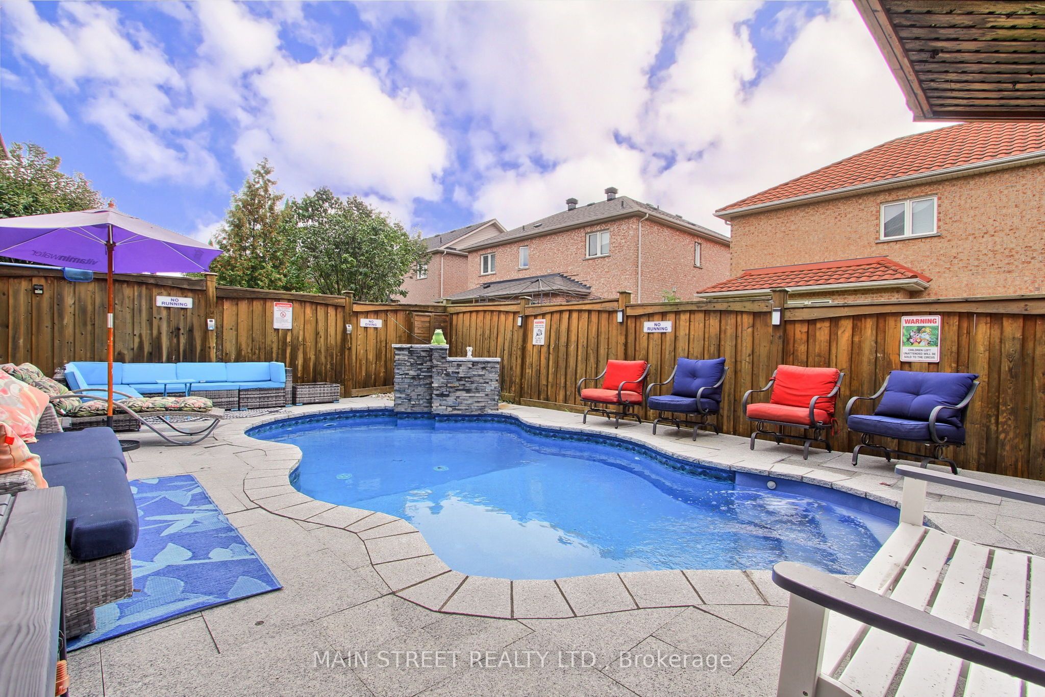 196 Wainscot Avenue Property Photo 1