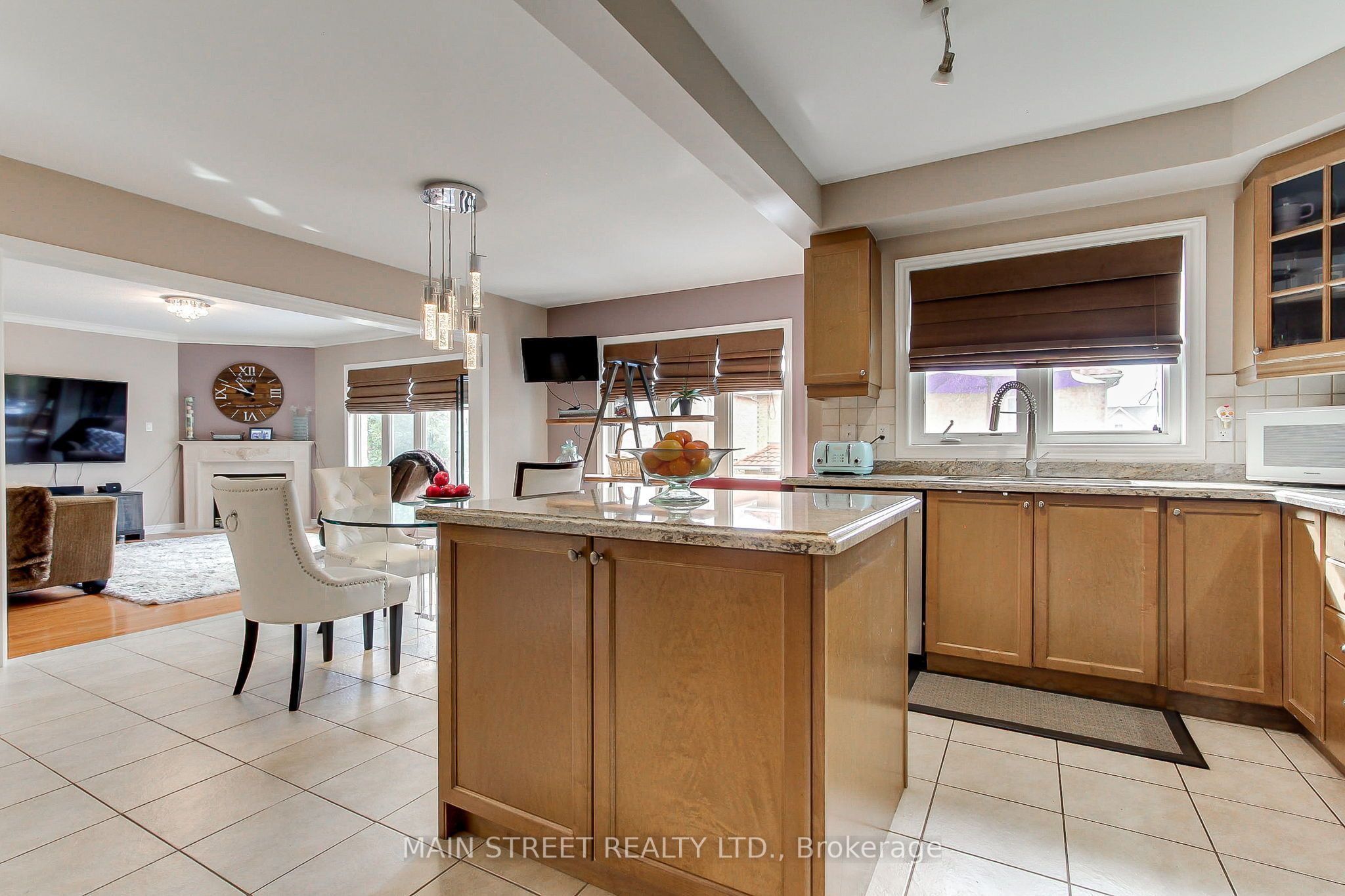 196 Wainscot Avenue Property Photo 12