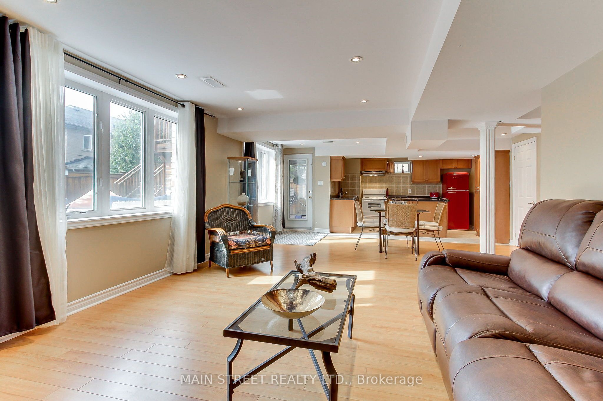 196 Wainscot Avenue Property Photo 30