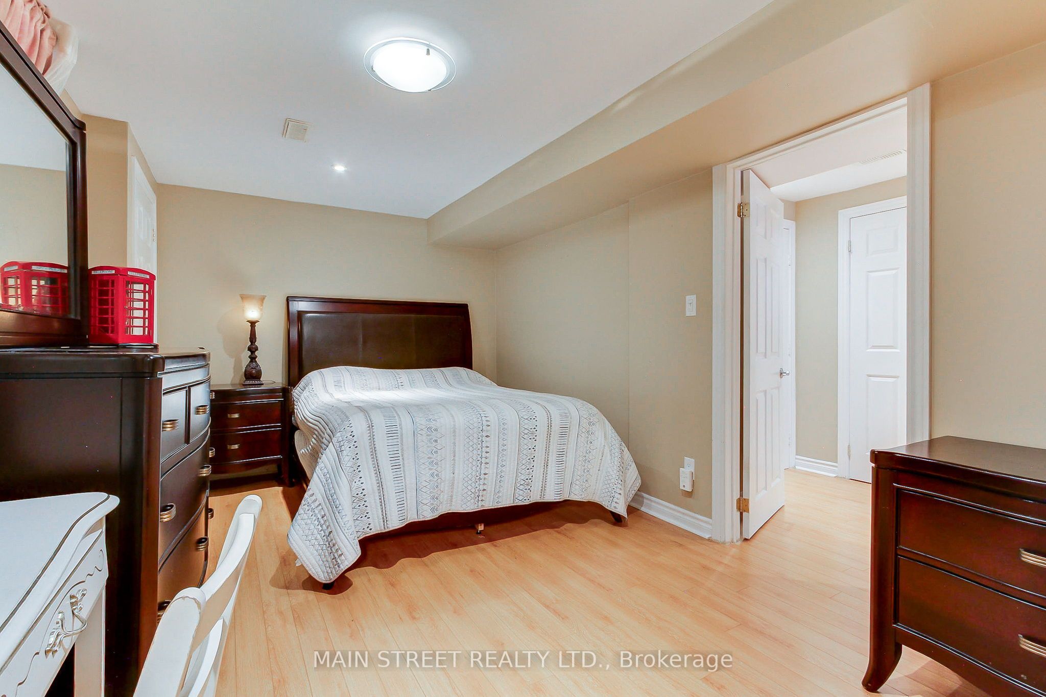 196 Wainscot Avenue Property Photo 33