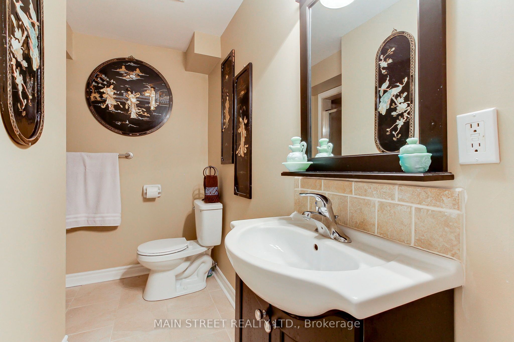 196 Wainscot Avenue Property Photo 34