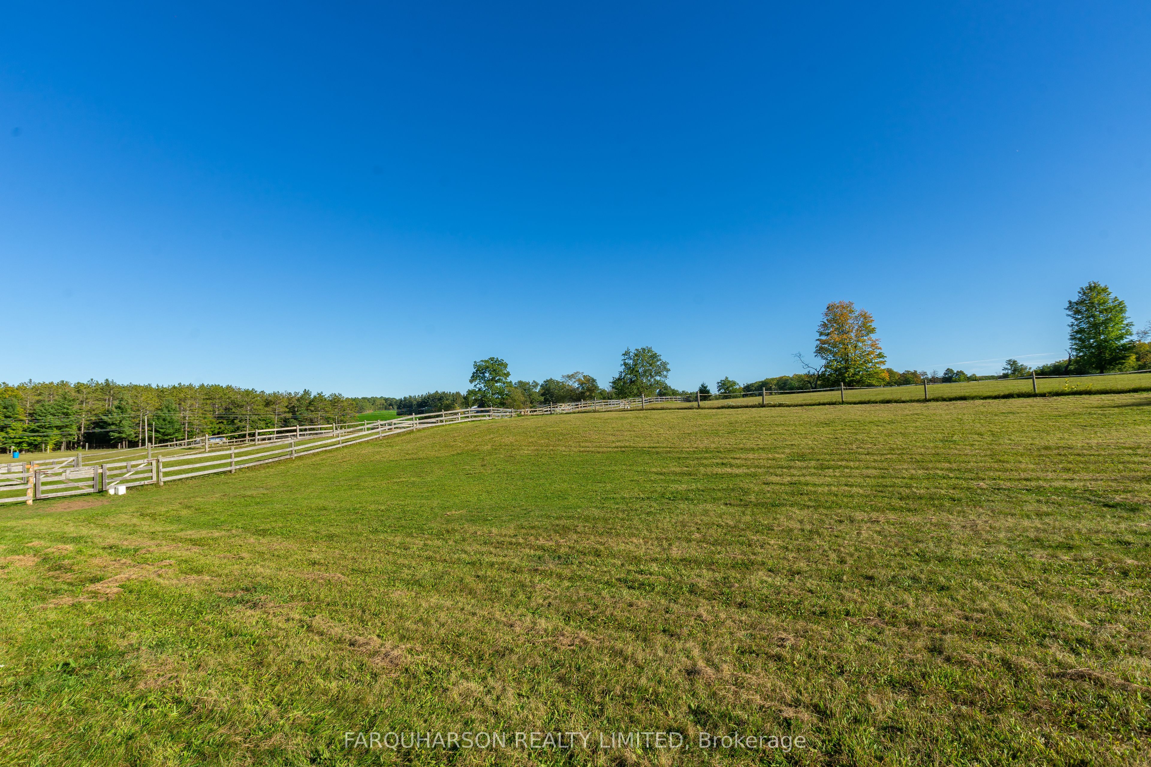 5550 7th Concession Property Photo 3