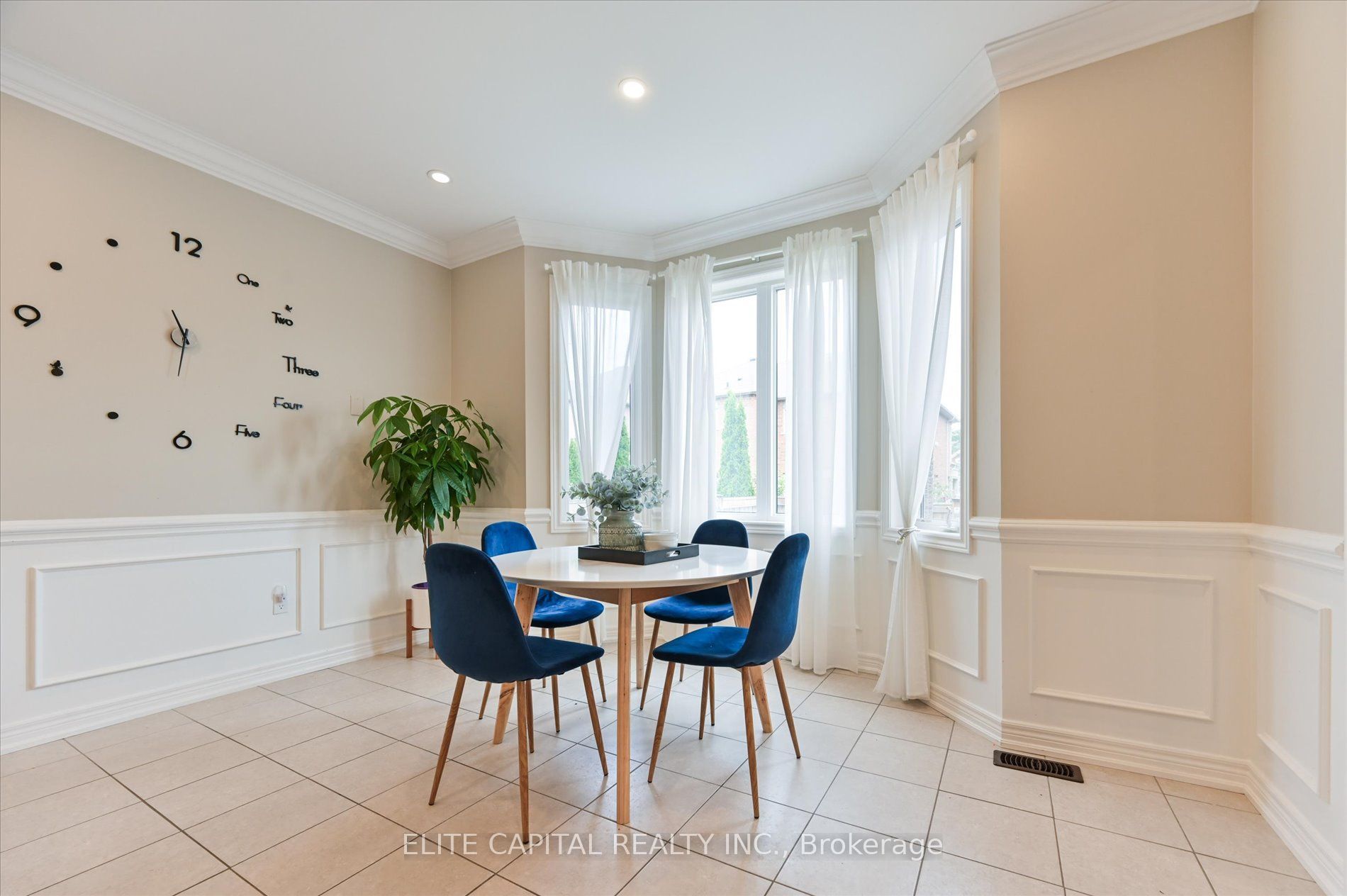 1208 Atkins Drive Property Photo 13