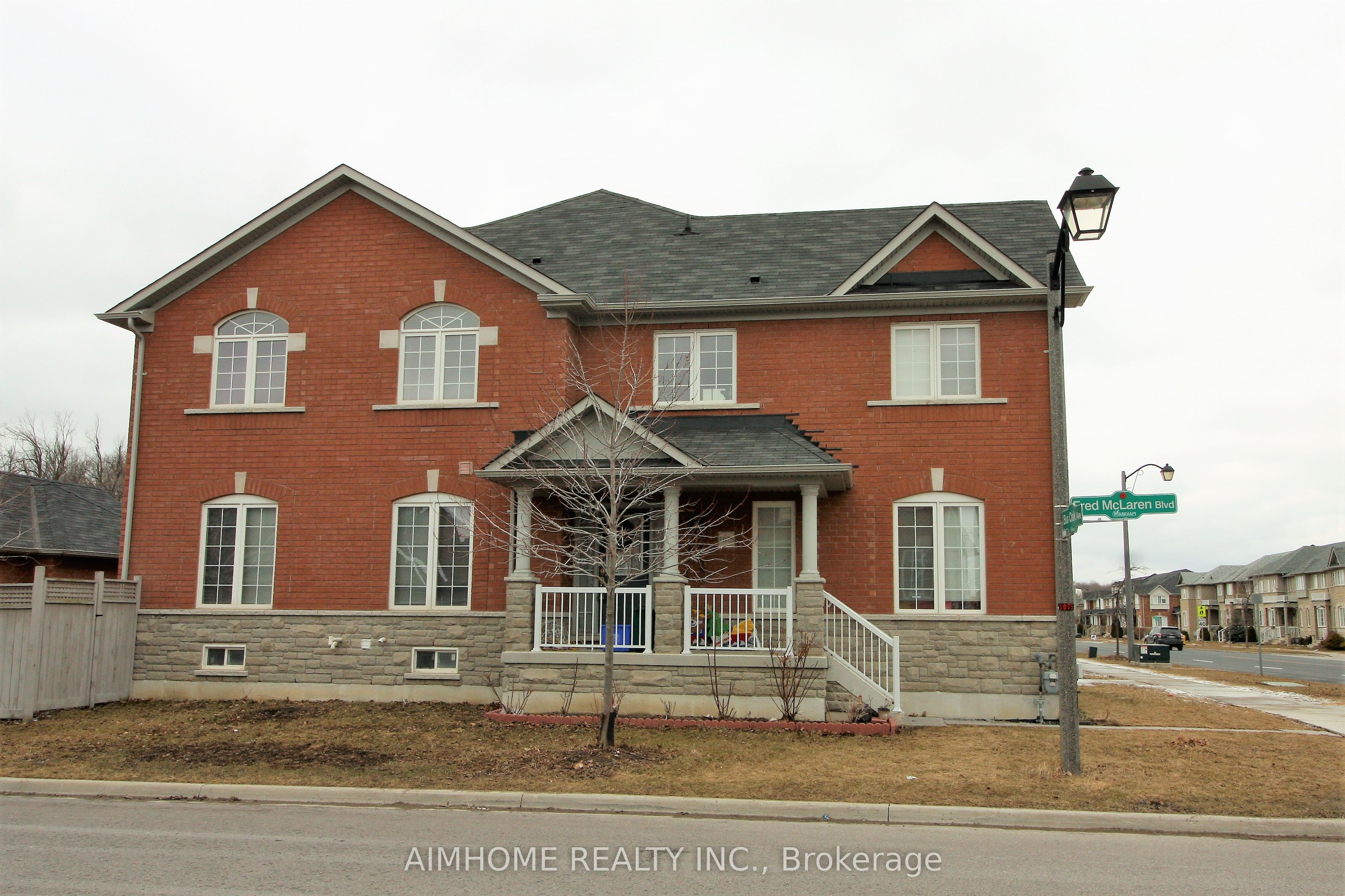 1075 Bur Oak Avenue Property Photo 1