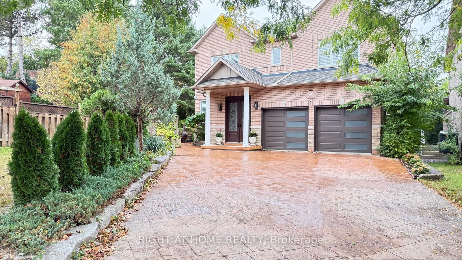96 Bradgate Drive Property Photo 1