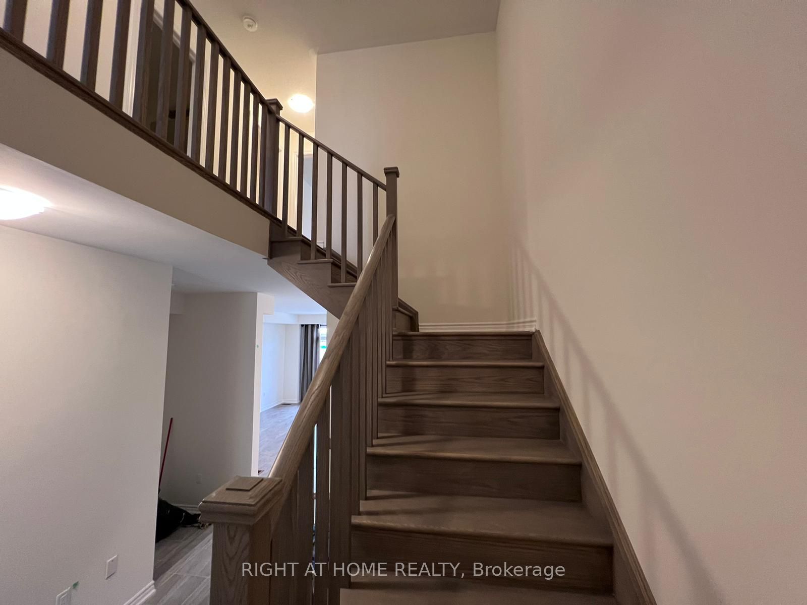 2250 Grainger Loop Property Photo 14