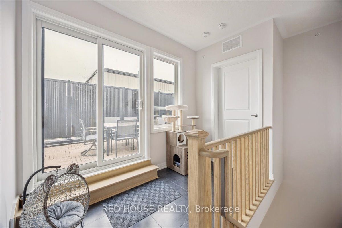 40 Baynes Way 7 Property Photo 18