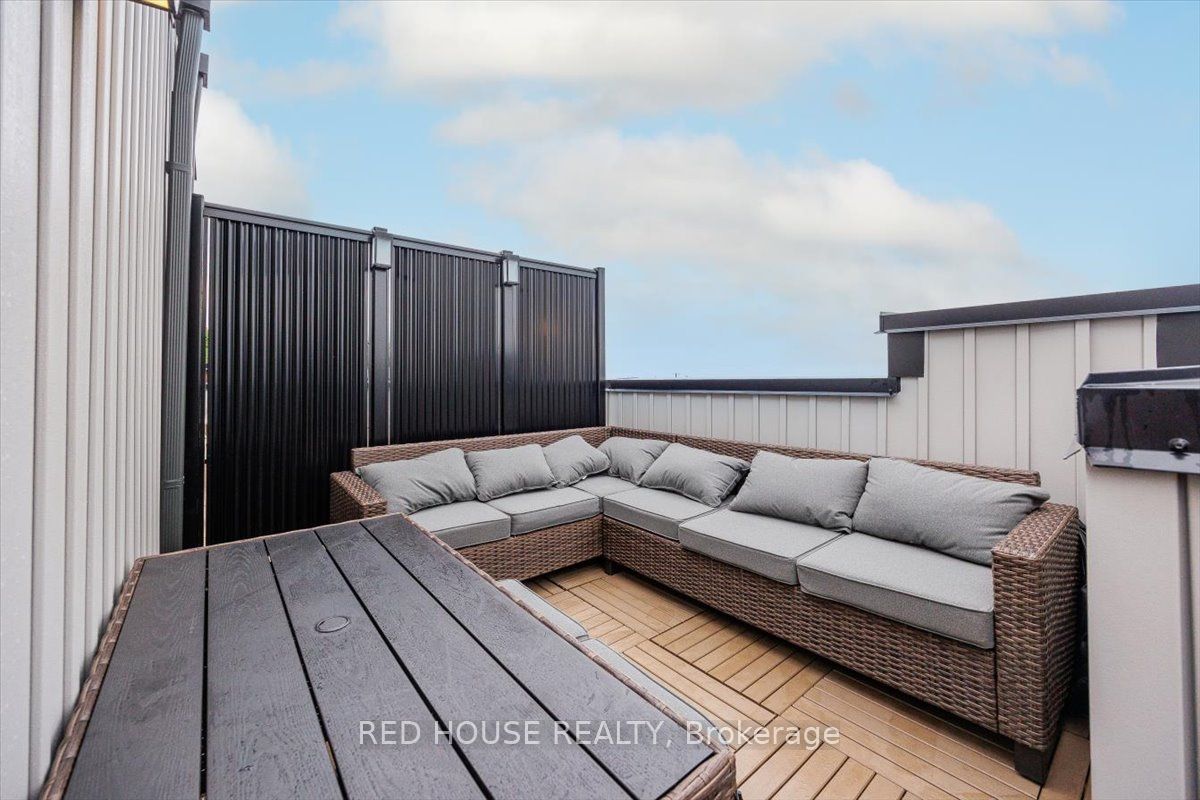 40 Baynes Way 7 Property Photo 19