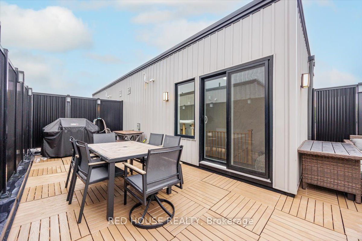 40 Baynes Way 7 Property Photo 21