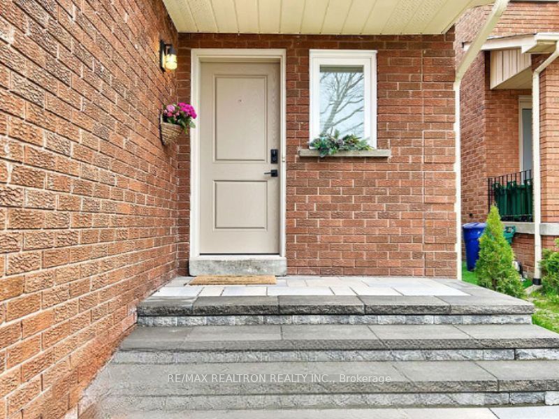 9 Checker Court Property Photo 2