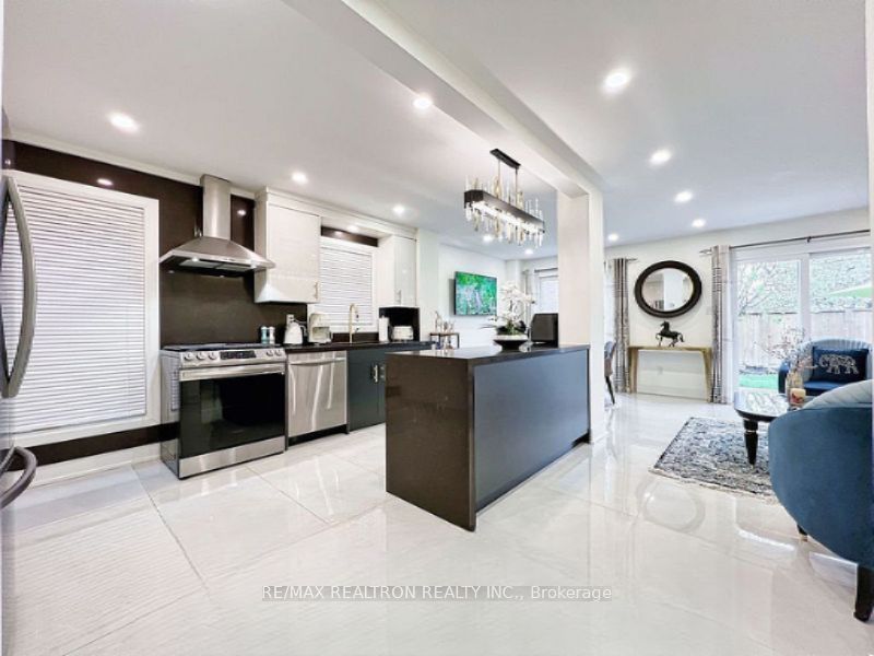 9 Checker Court Property Photo 7
