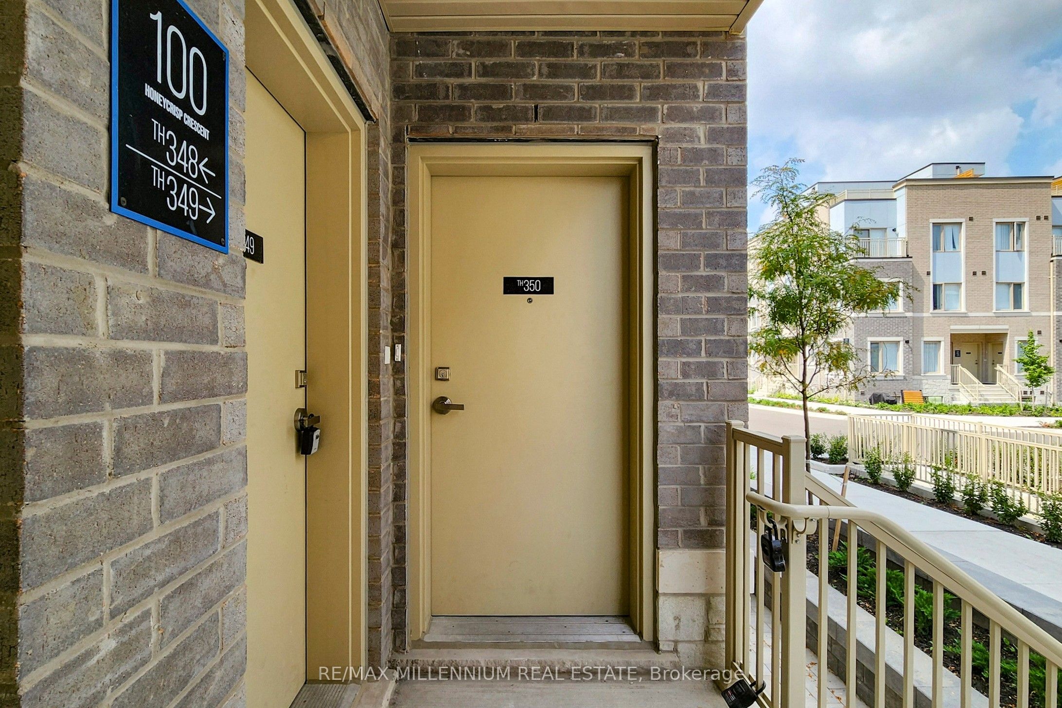 100 Honeycrisp Crescent Th 350 Property Photo 6