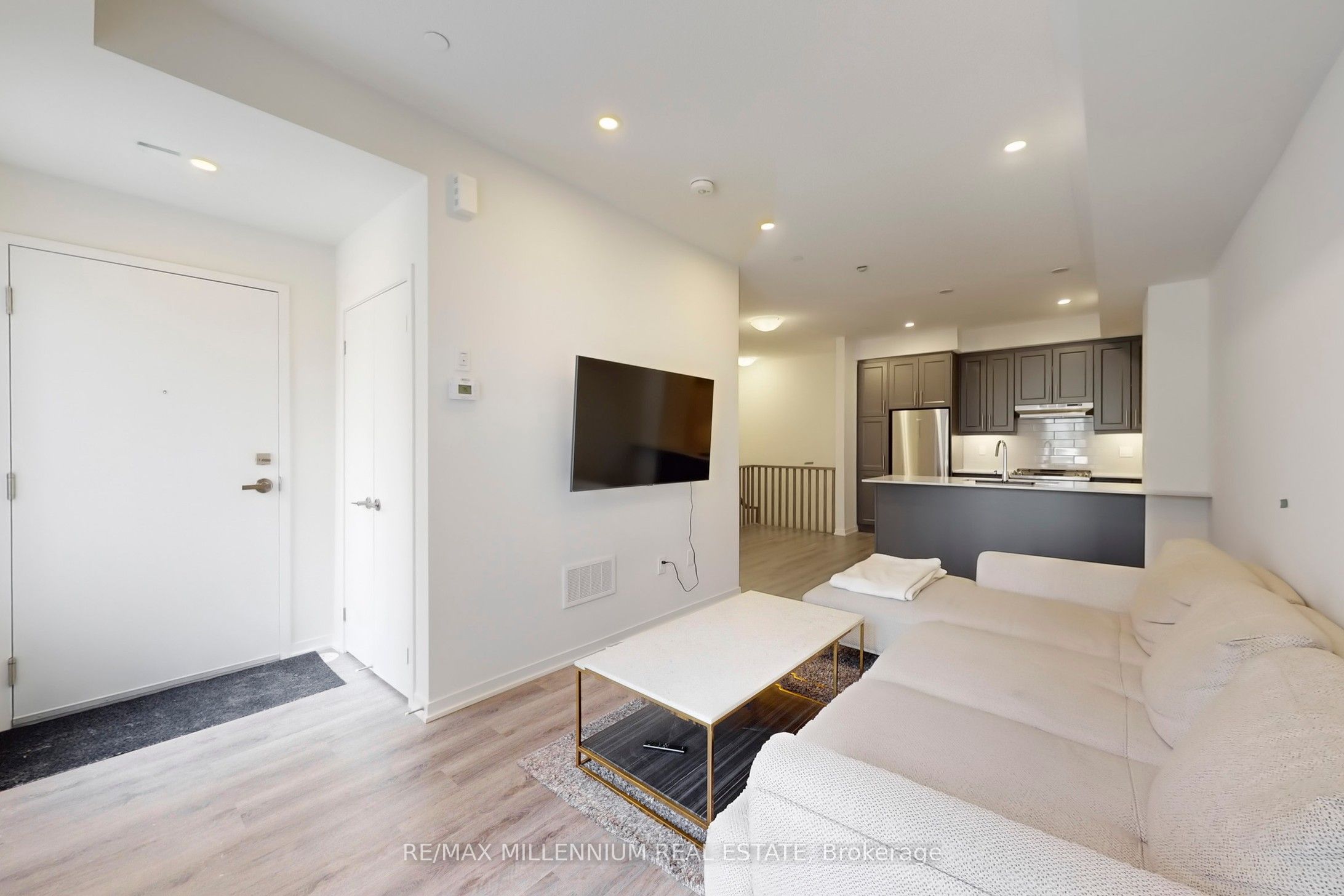 100 Honeycrisp Crescent Th 350 Property Photo 10