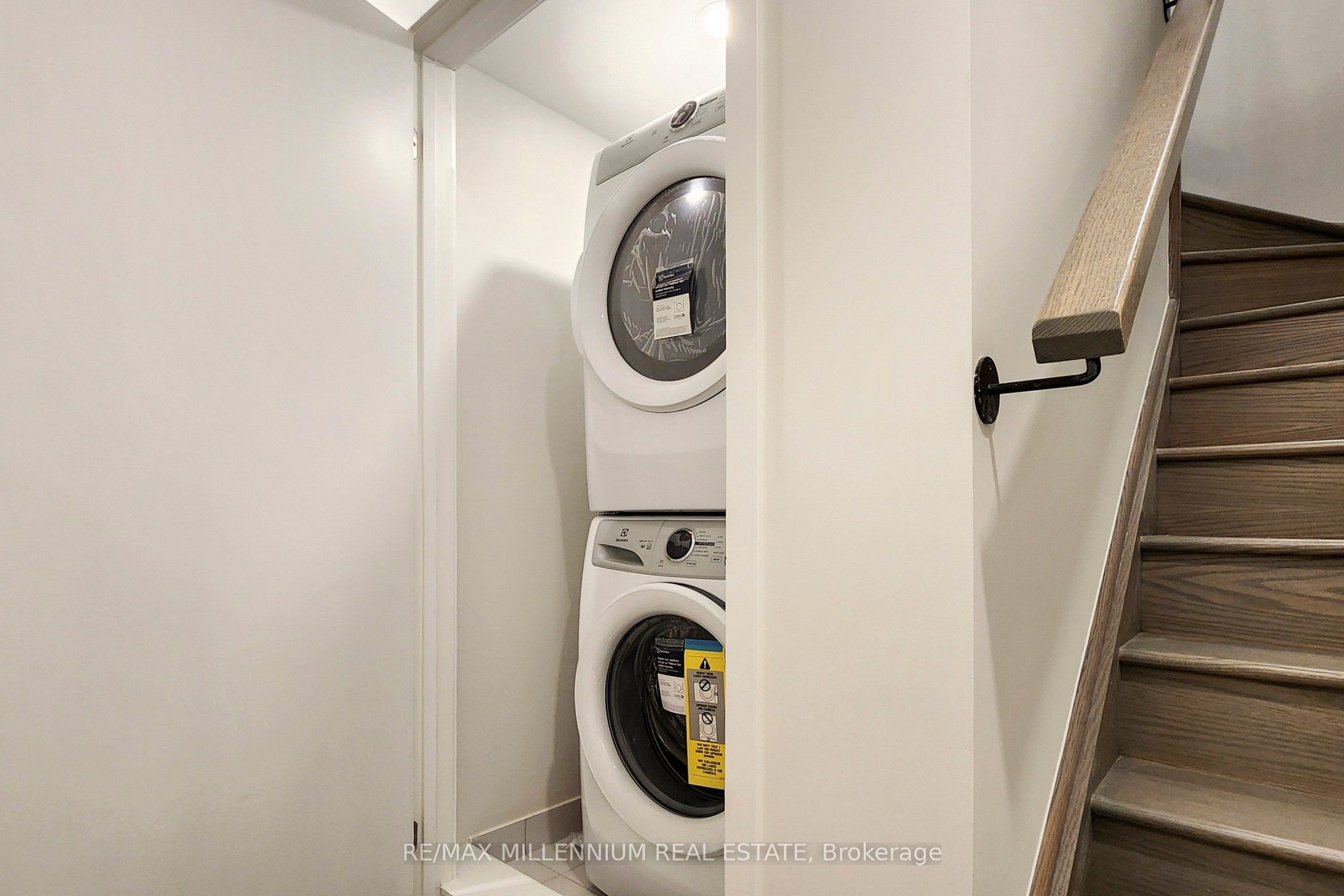 100 Honeycrisp Crescent Th 350 Property Photo 17