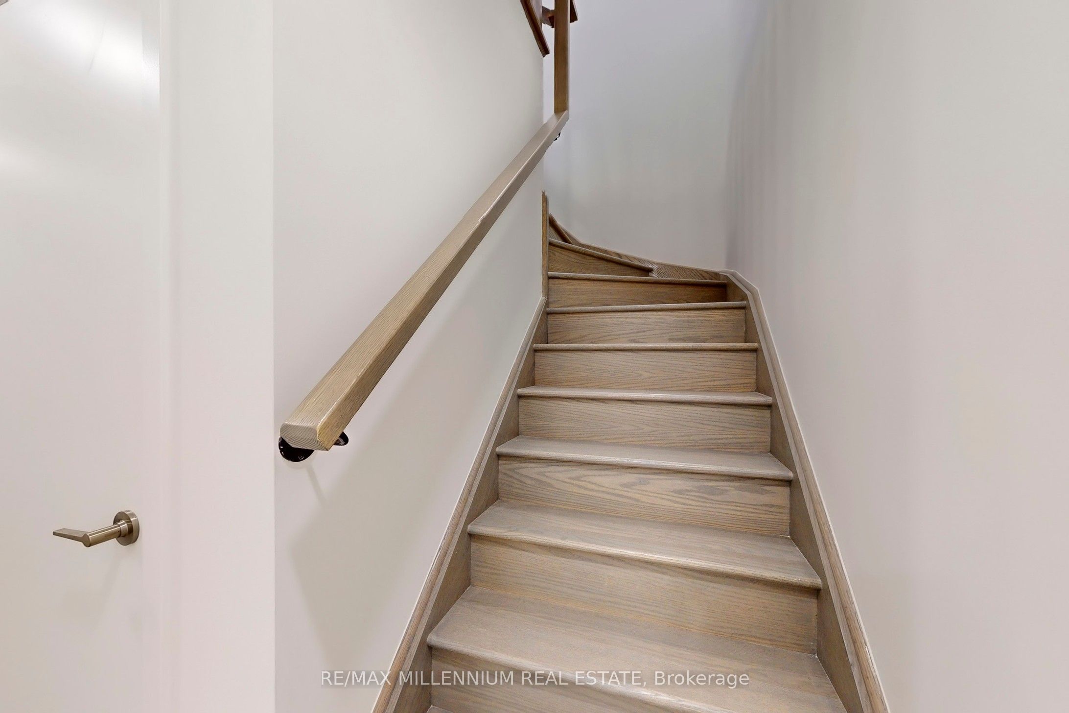 100 Honeycrisp Crescent Th 350 Property Photo 22