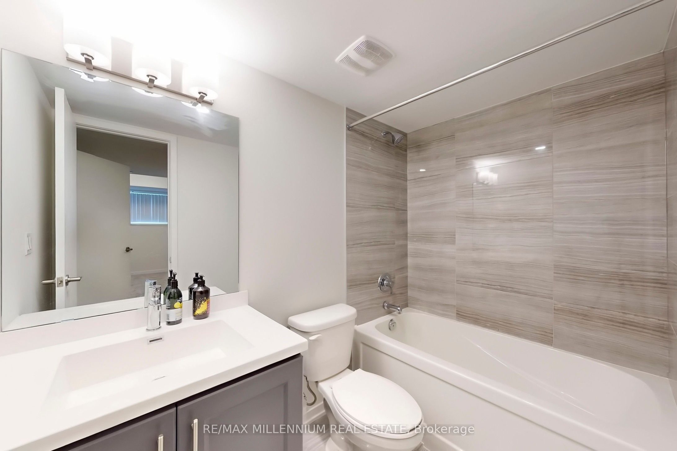 100 Honeycrisp Crescent Th 350 Property Photo 27