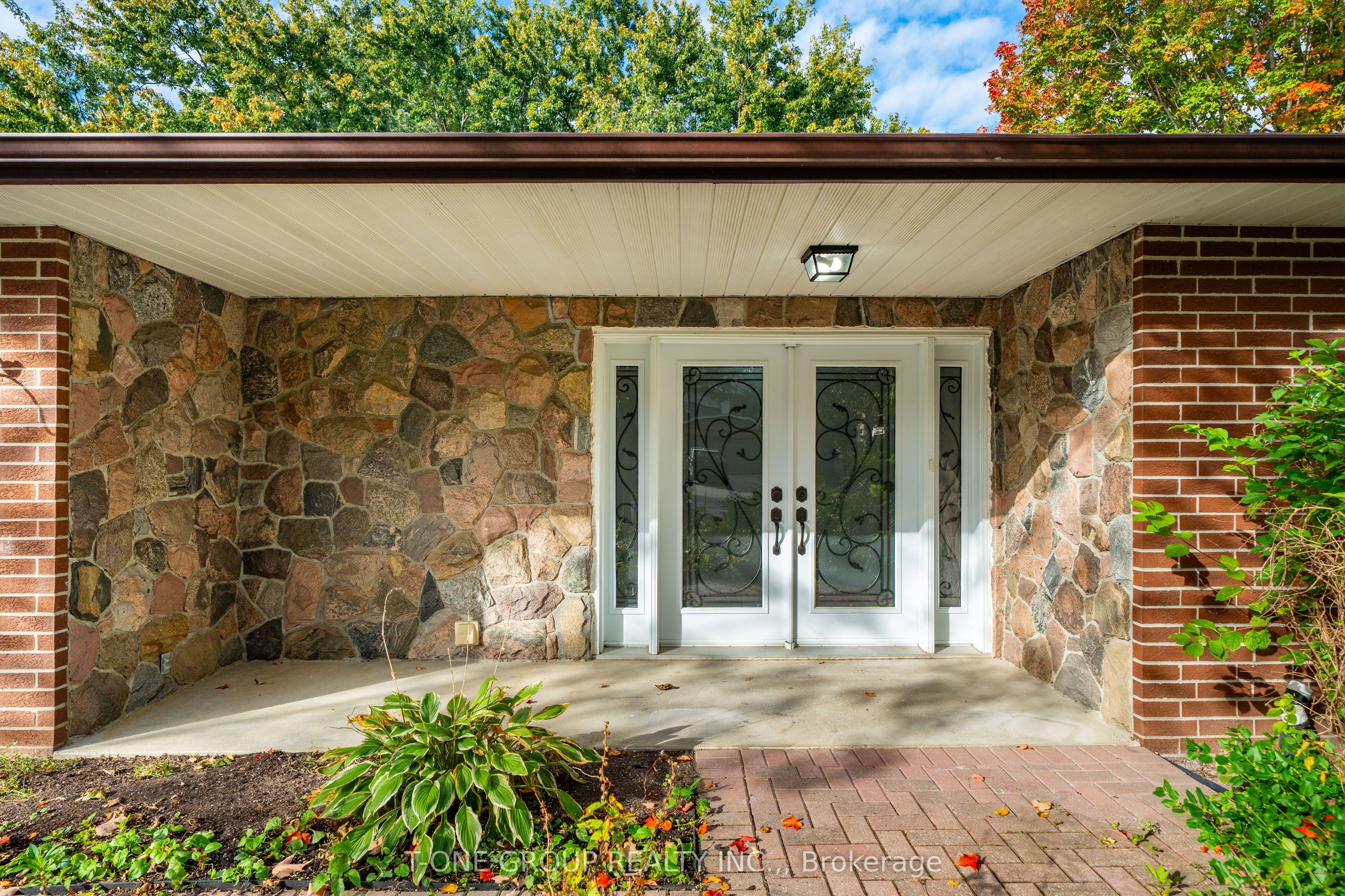 70 Hamilton Drive Property Photo 3