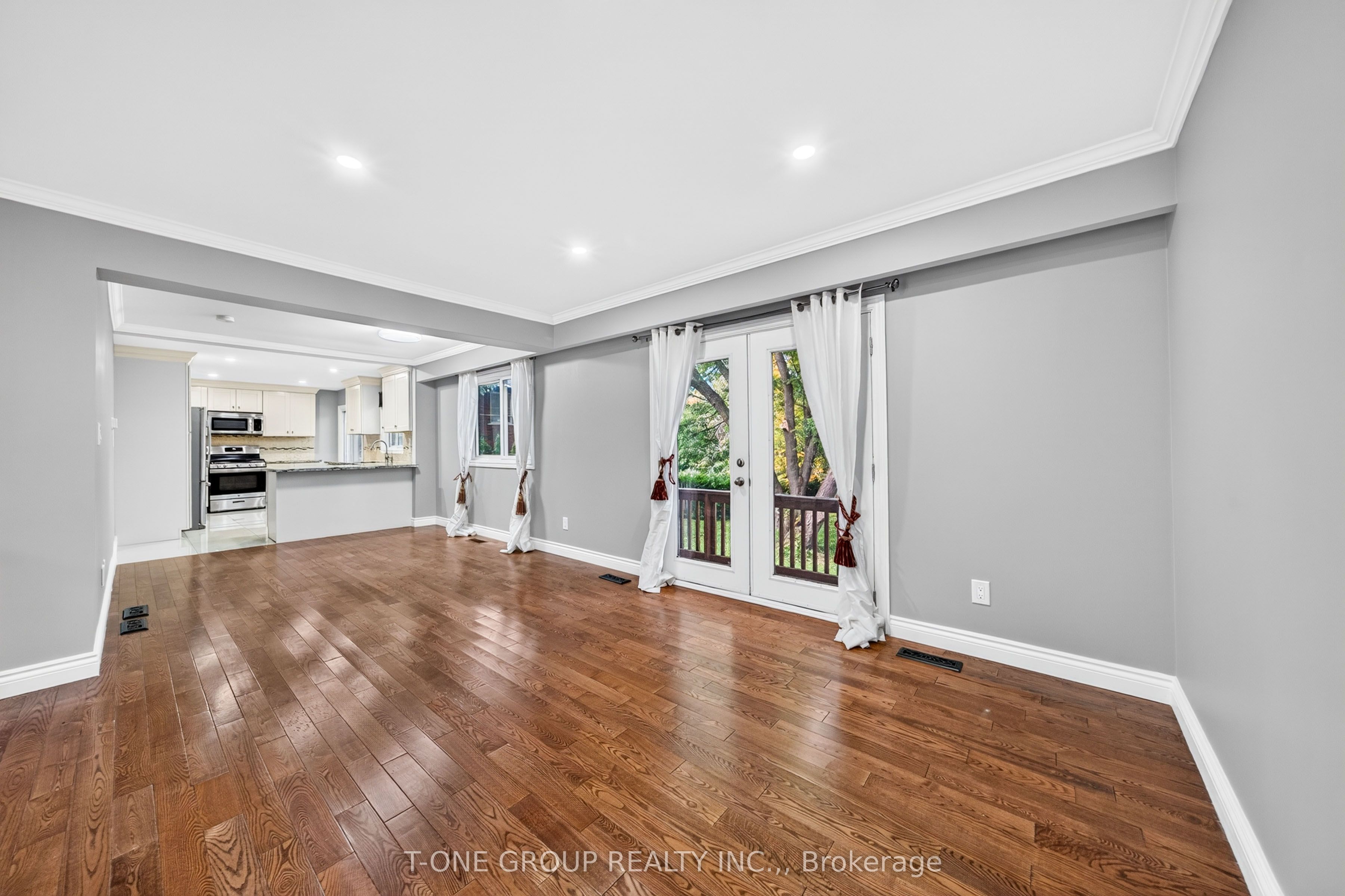 70 Hamilton Drive Property Photo 6