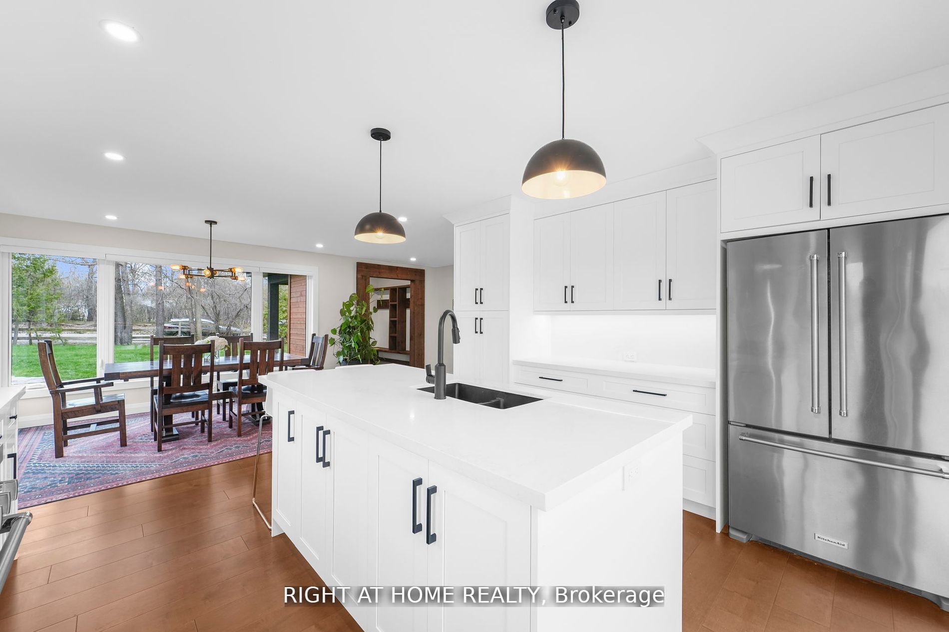 17083 Warden Avenue Property Photo 5