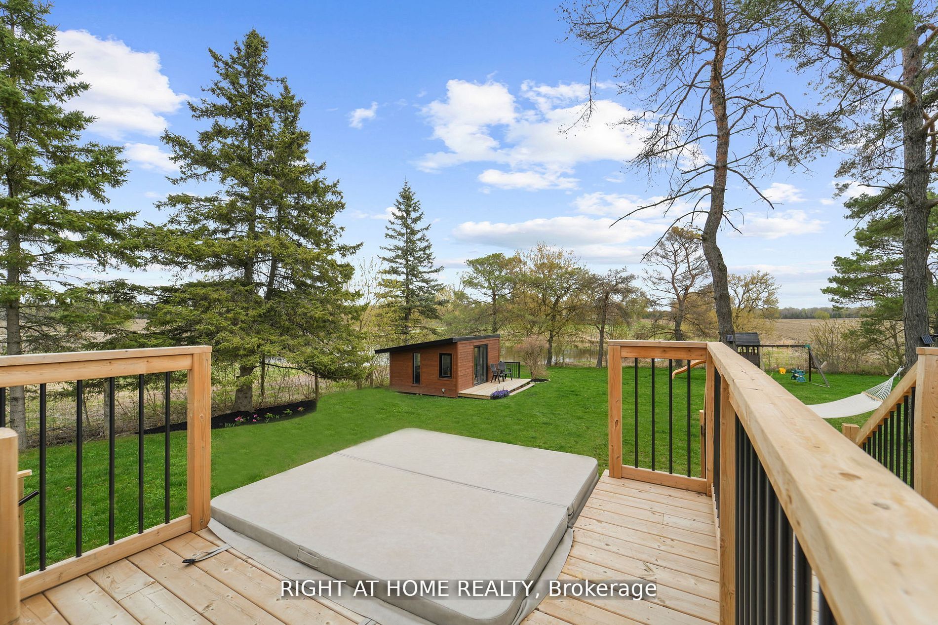 17083 Warden Avenue Property Photo 22