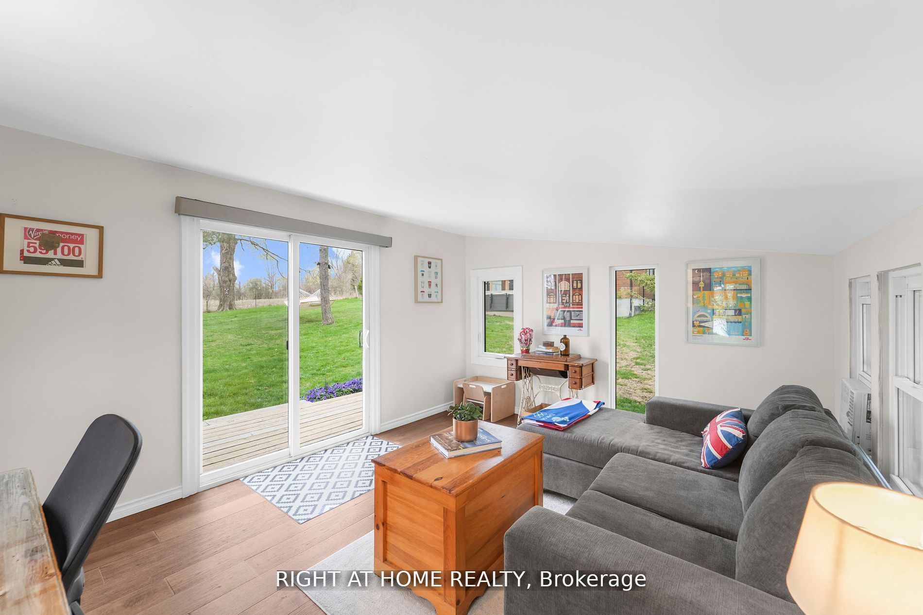 17083 Warden Avenue Property Photo 26