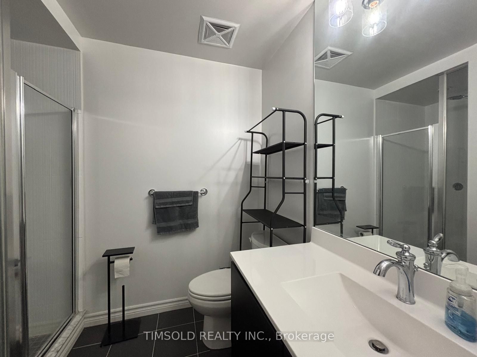 89 South Town Centre Boulevard 803 Property Photo 9