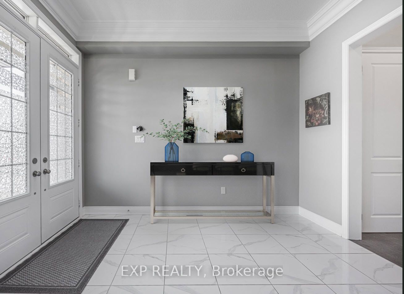 1807 Emberton Way Property Photo 3