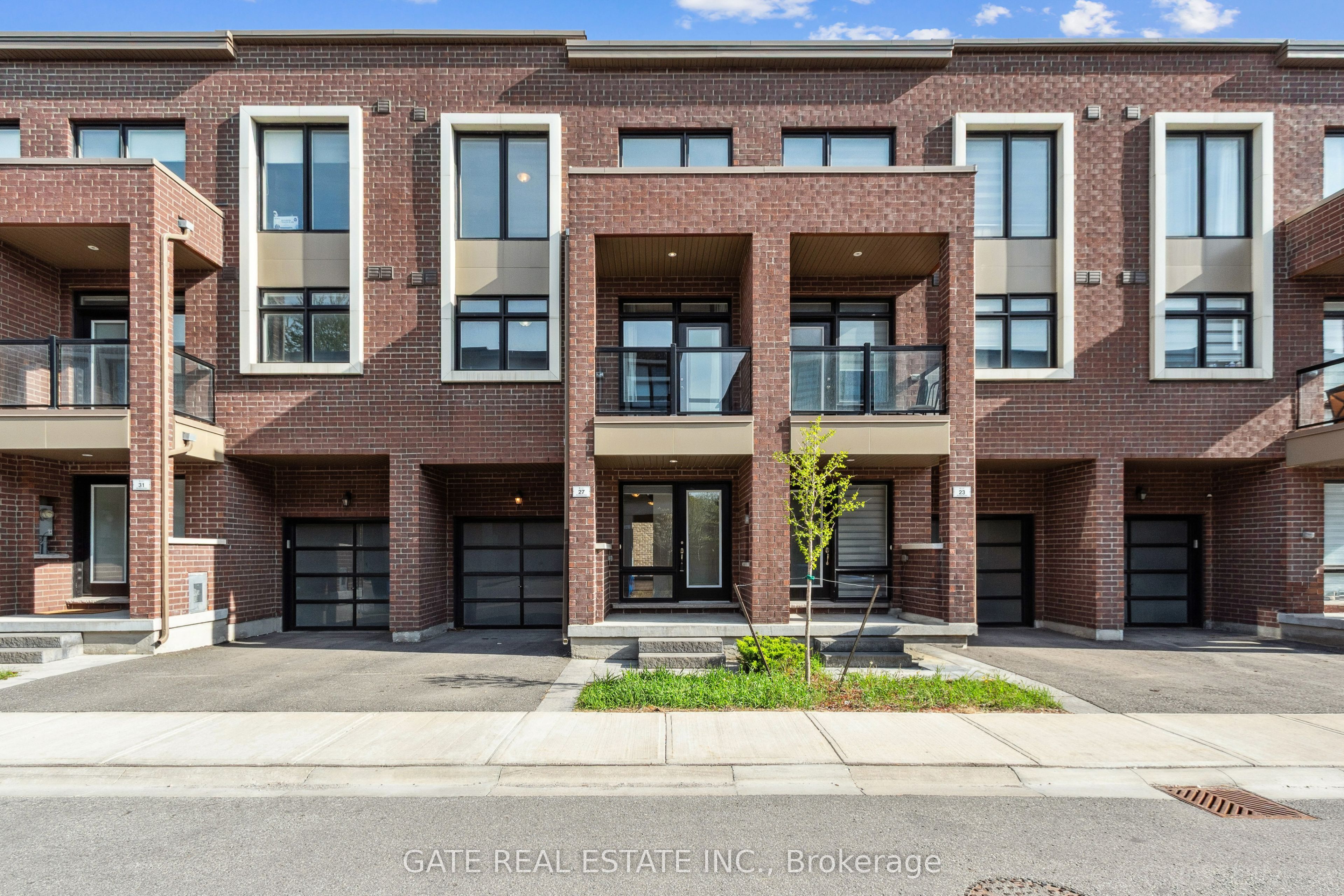 27 Moneypenny Place Property Photo 1