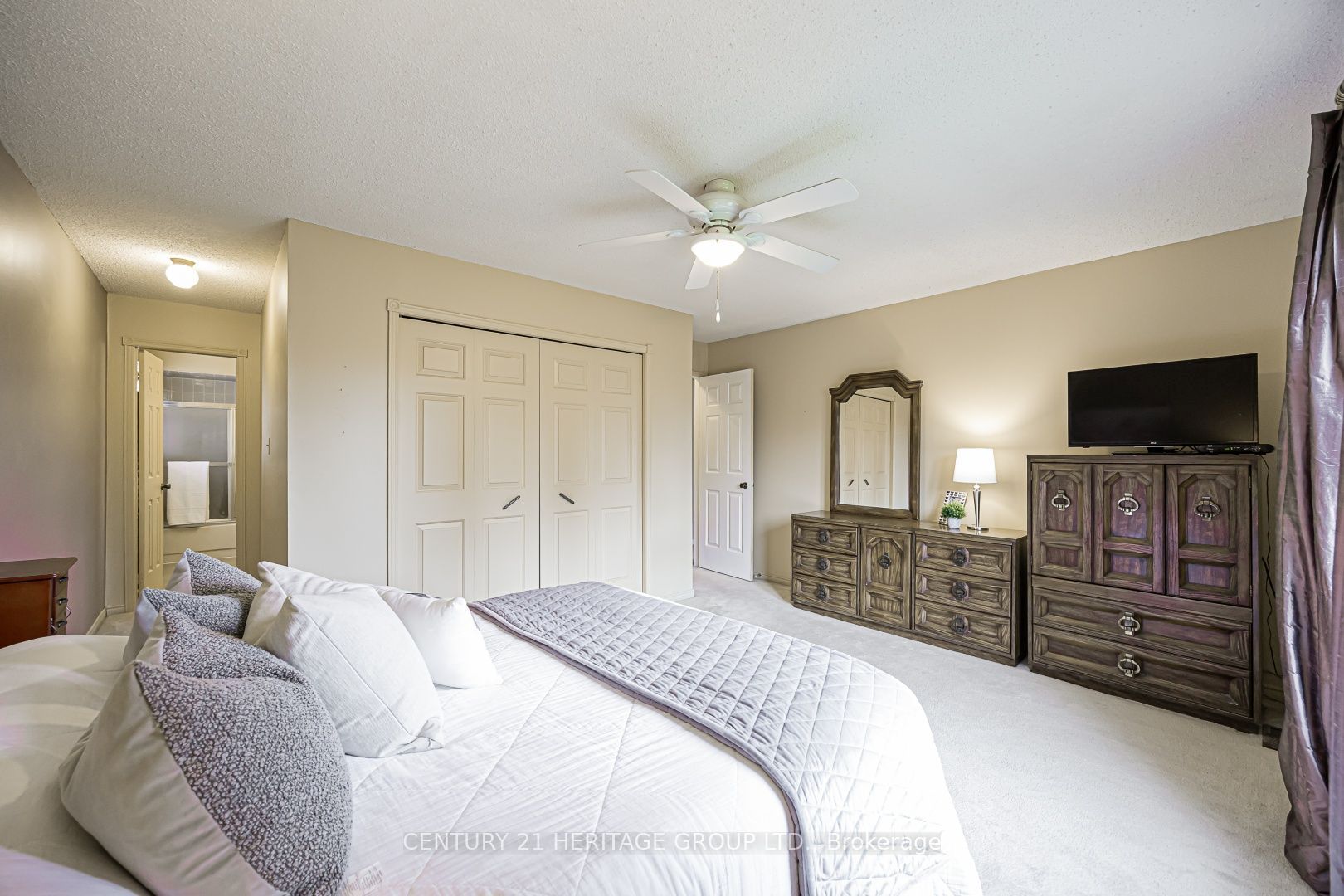 20 Simmons Crescent Property Photo 12
