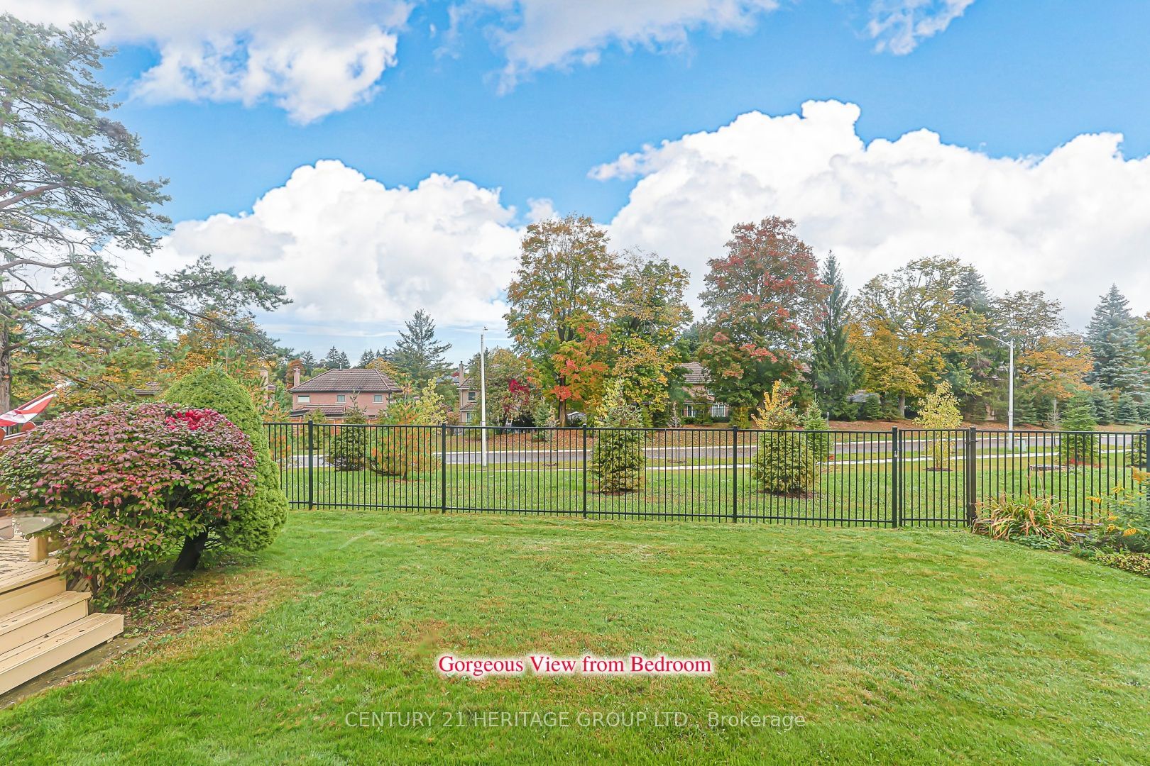 20 Simmons Crescent Property Photo 15