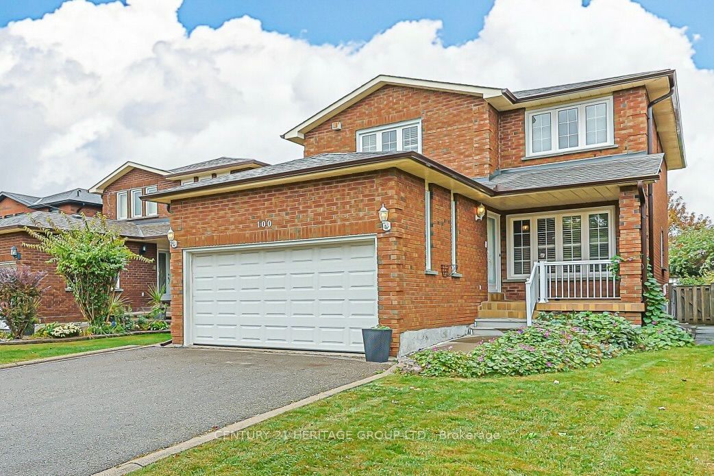 100 Adrianno Crescent Property Photo 1