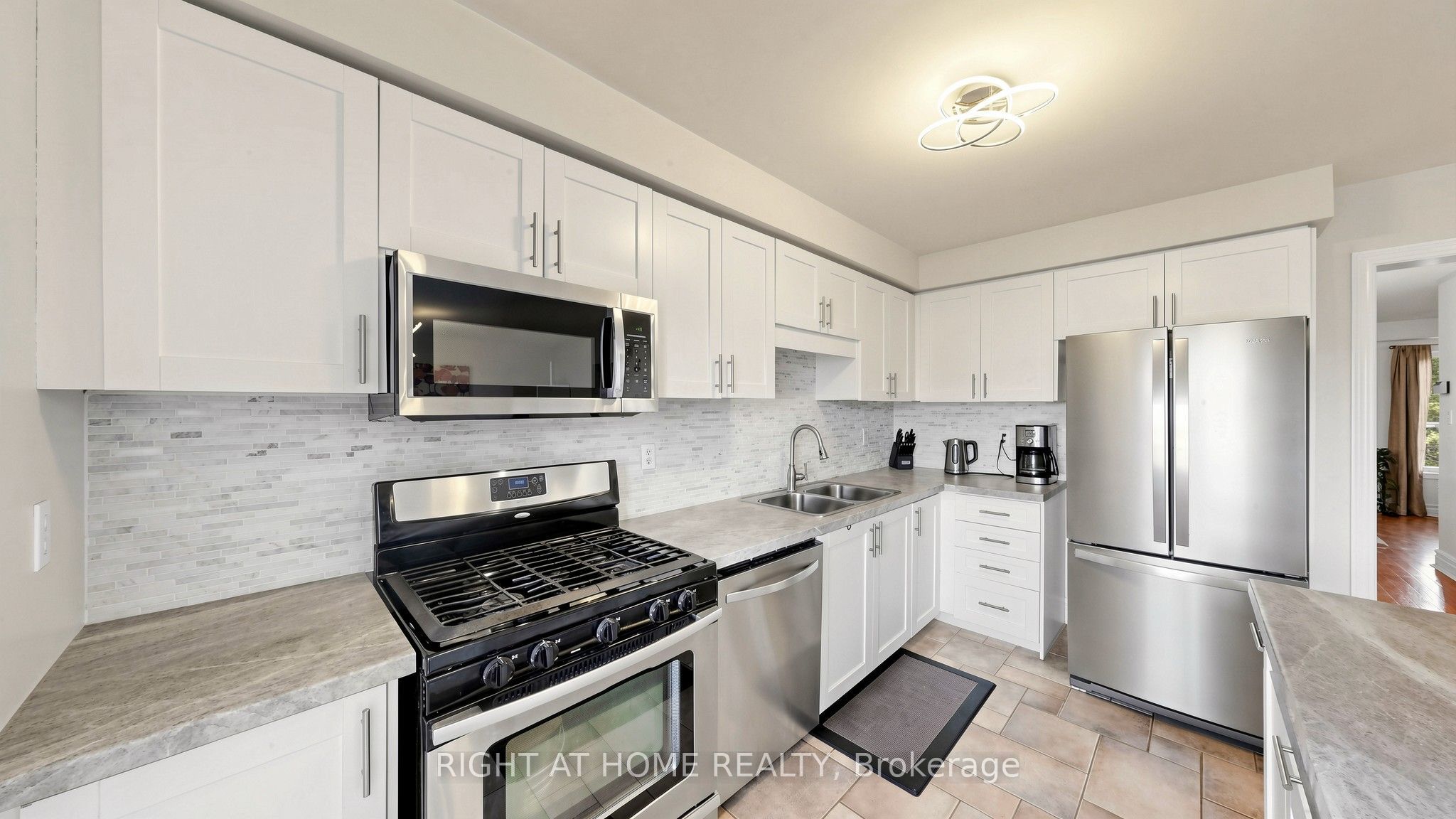 87 Primeau Drive Property Photo 9