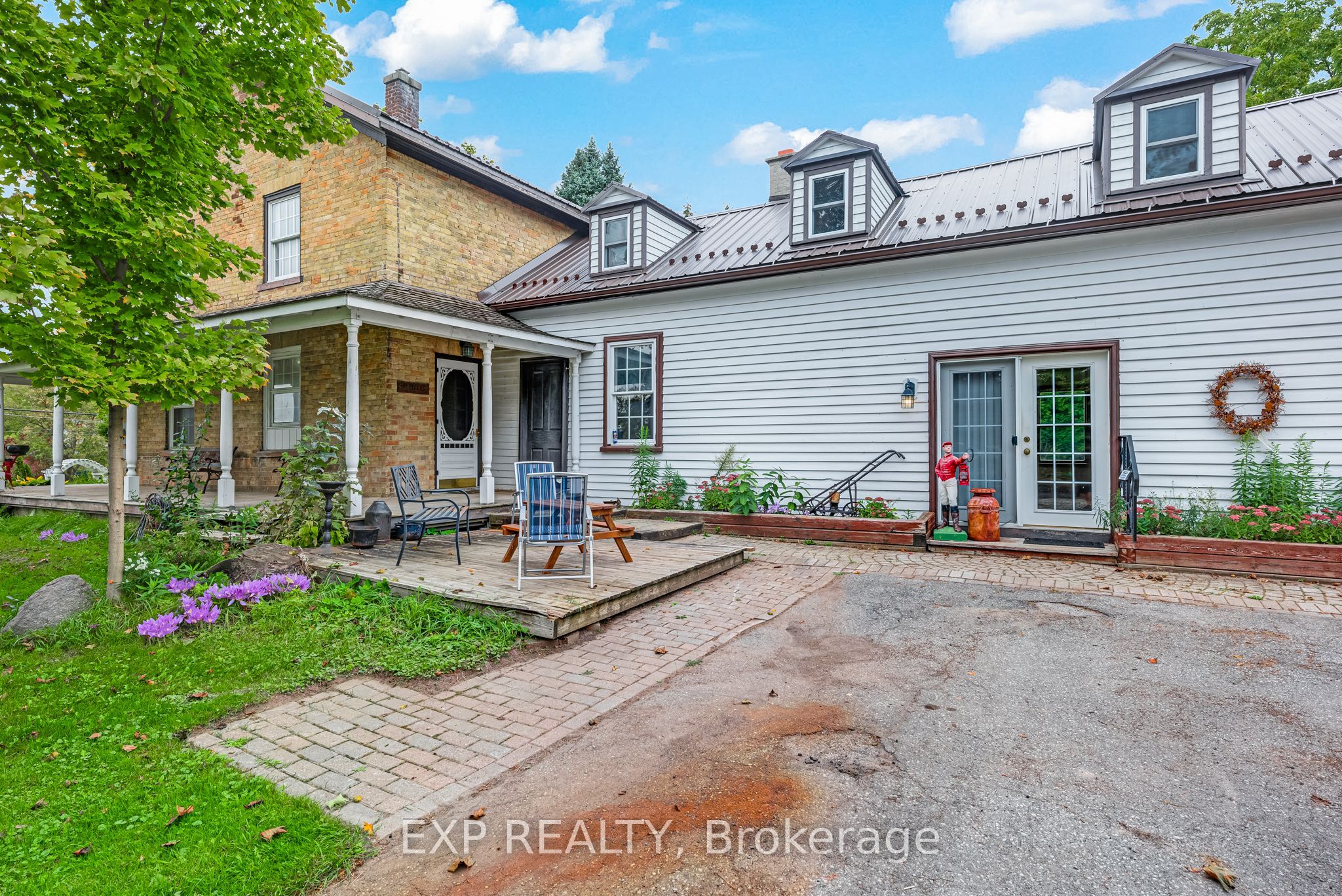 18611 Leslie Street Property Photo 3