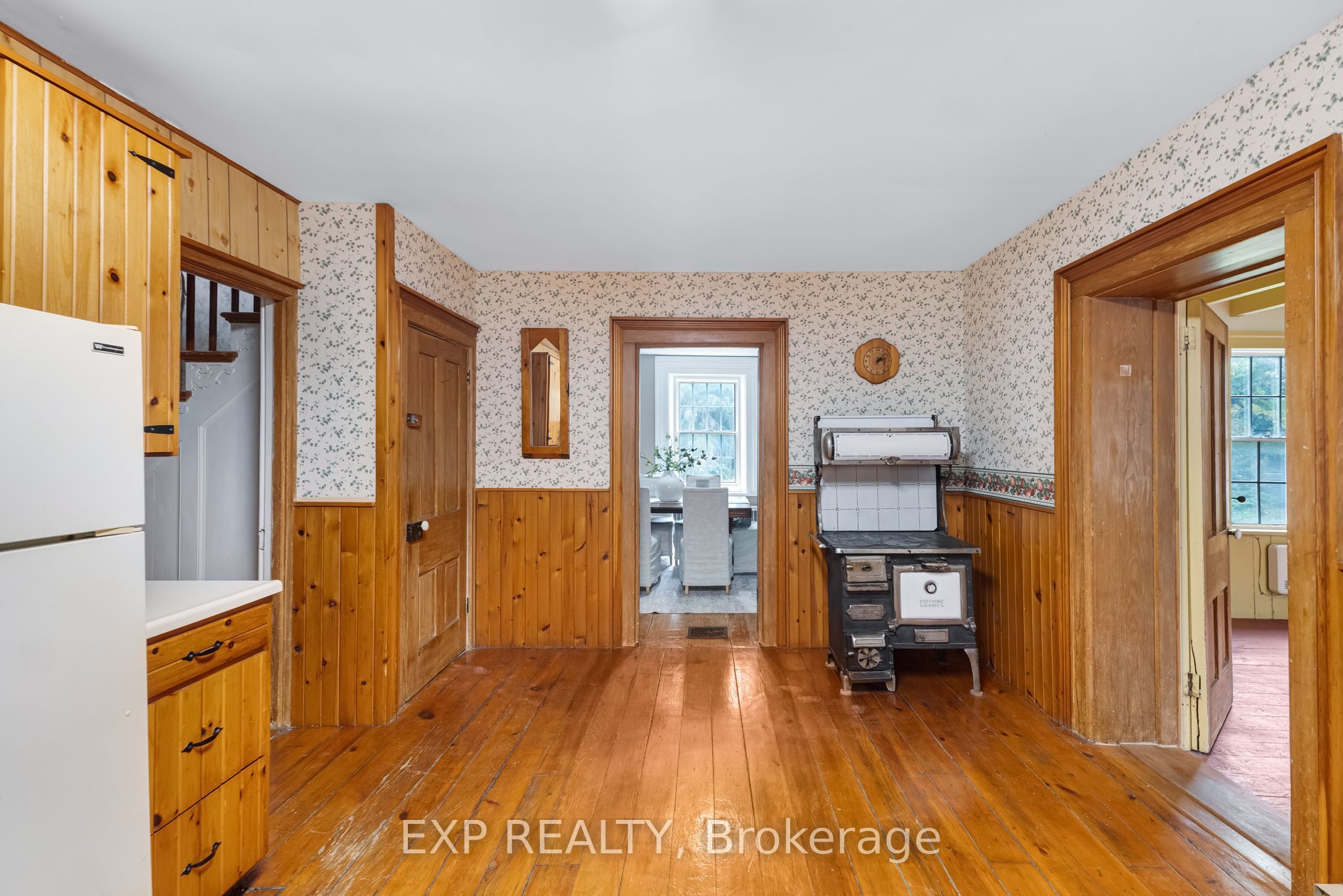 18611 Leslie Street Property Photo 14