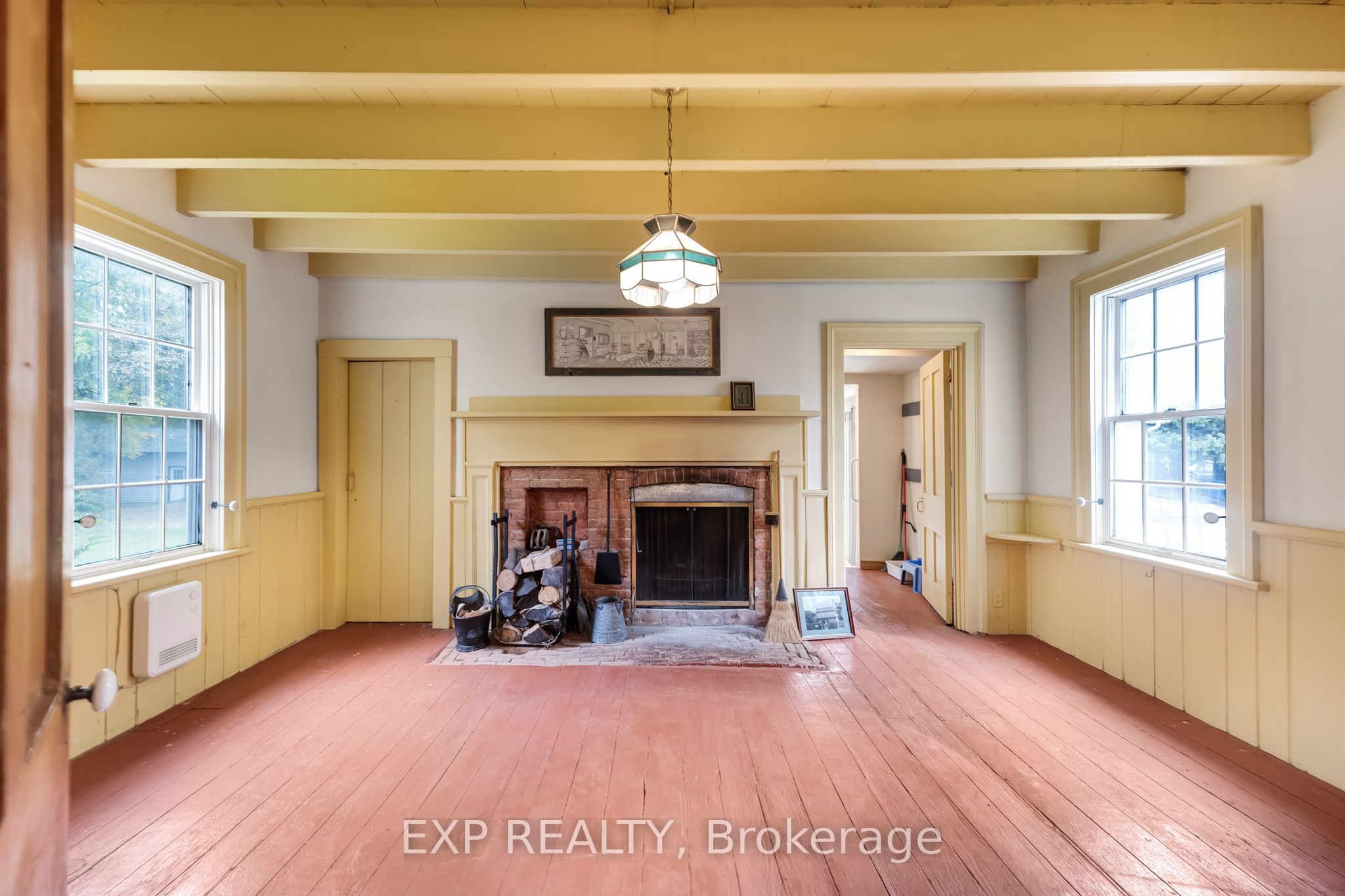 18611 Leslie Street Property Photo 18