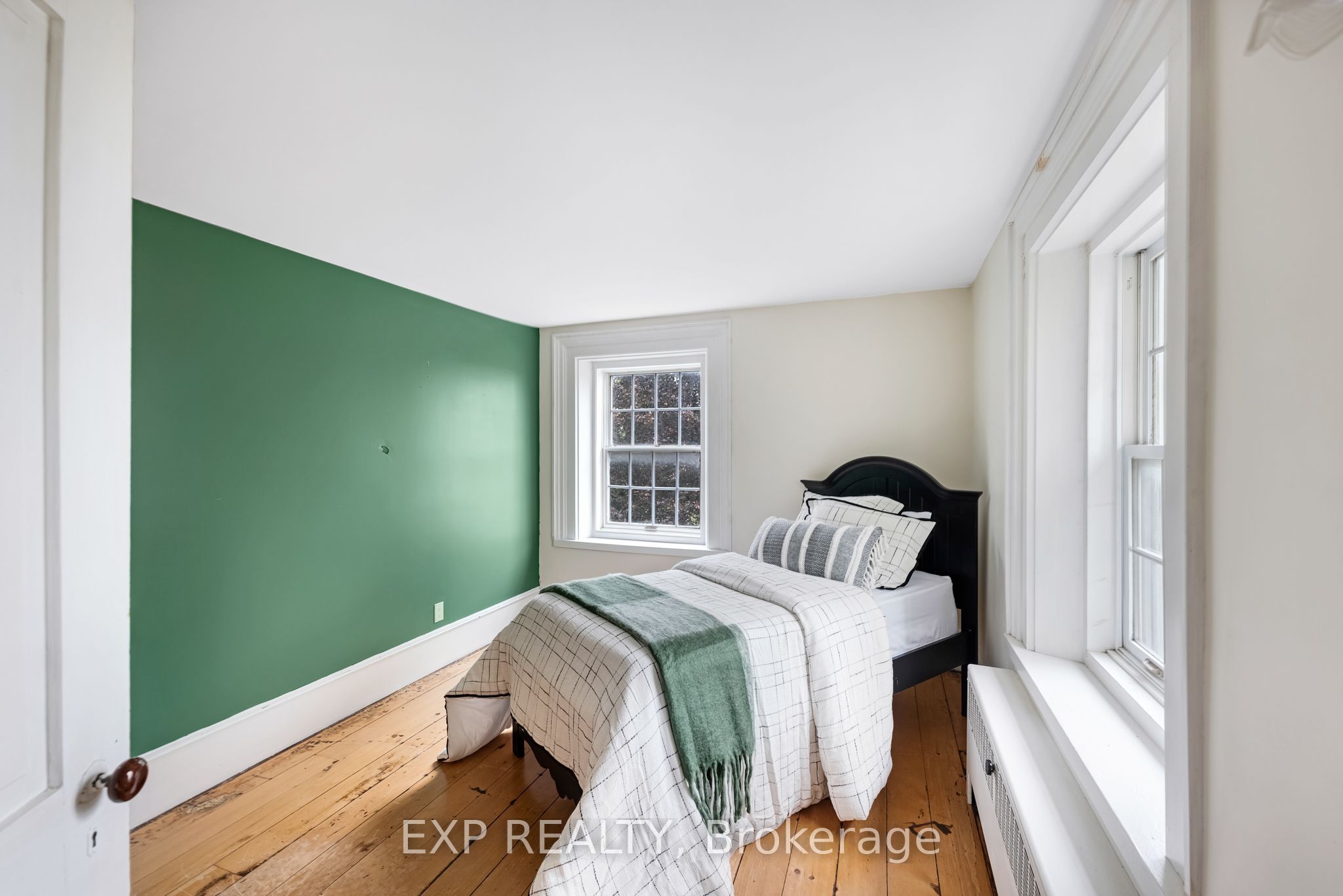 18611 Leslie Street Property Photo 33