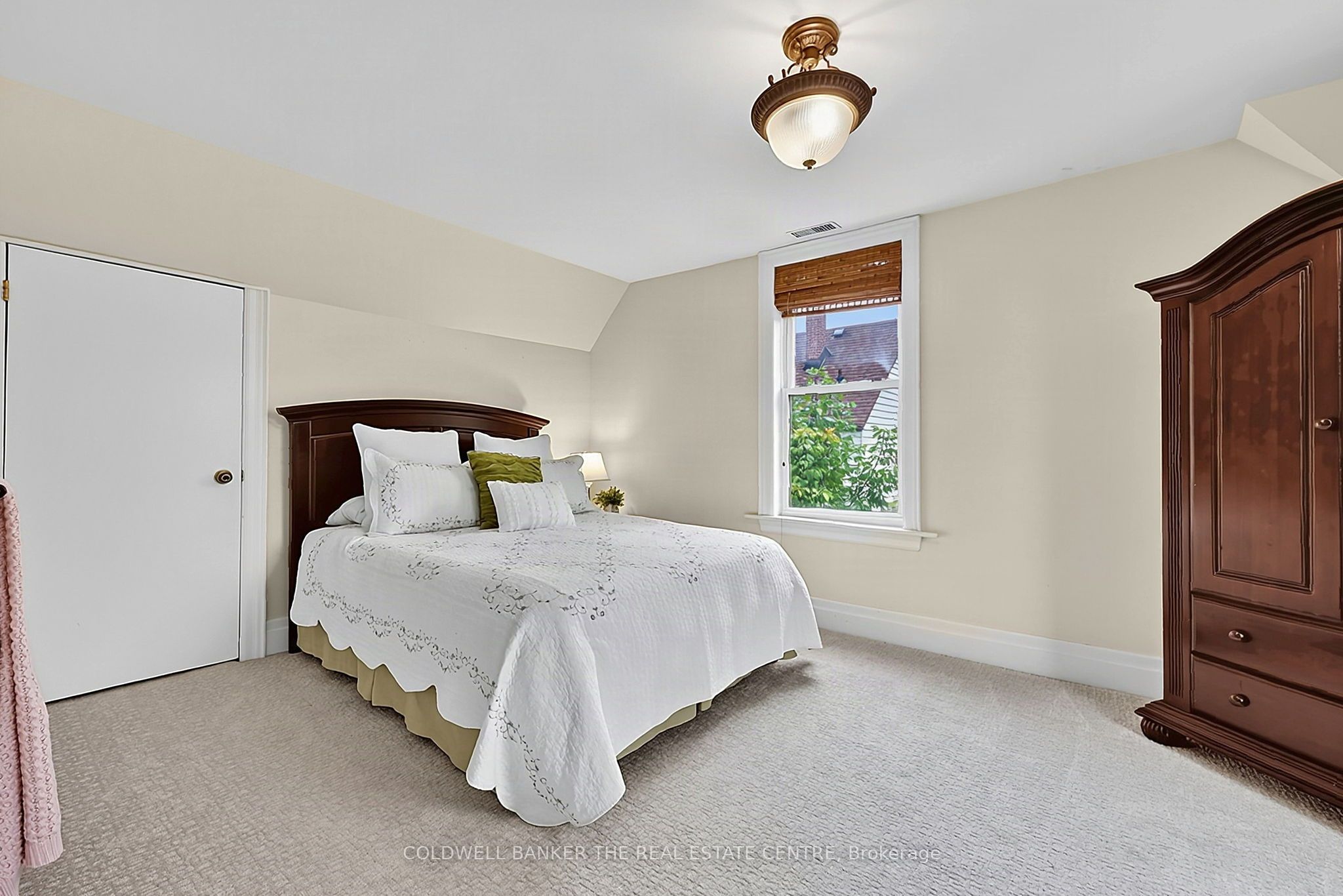 296 Eagle Street Property Photo 25