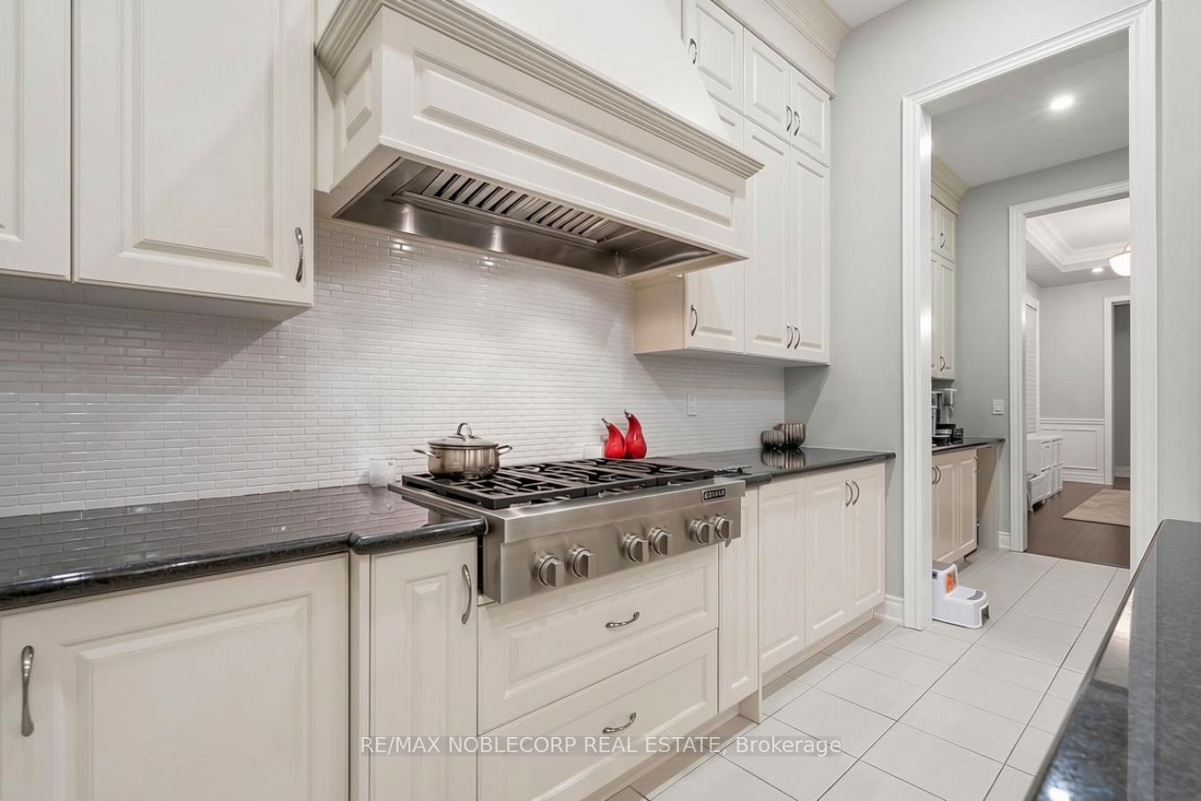48 Nave Street Property Photo 21