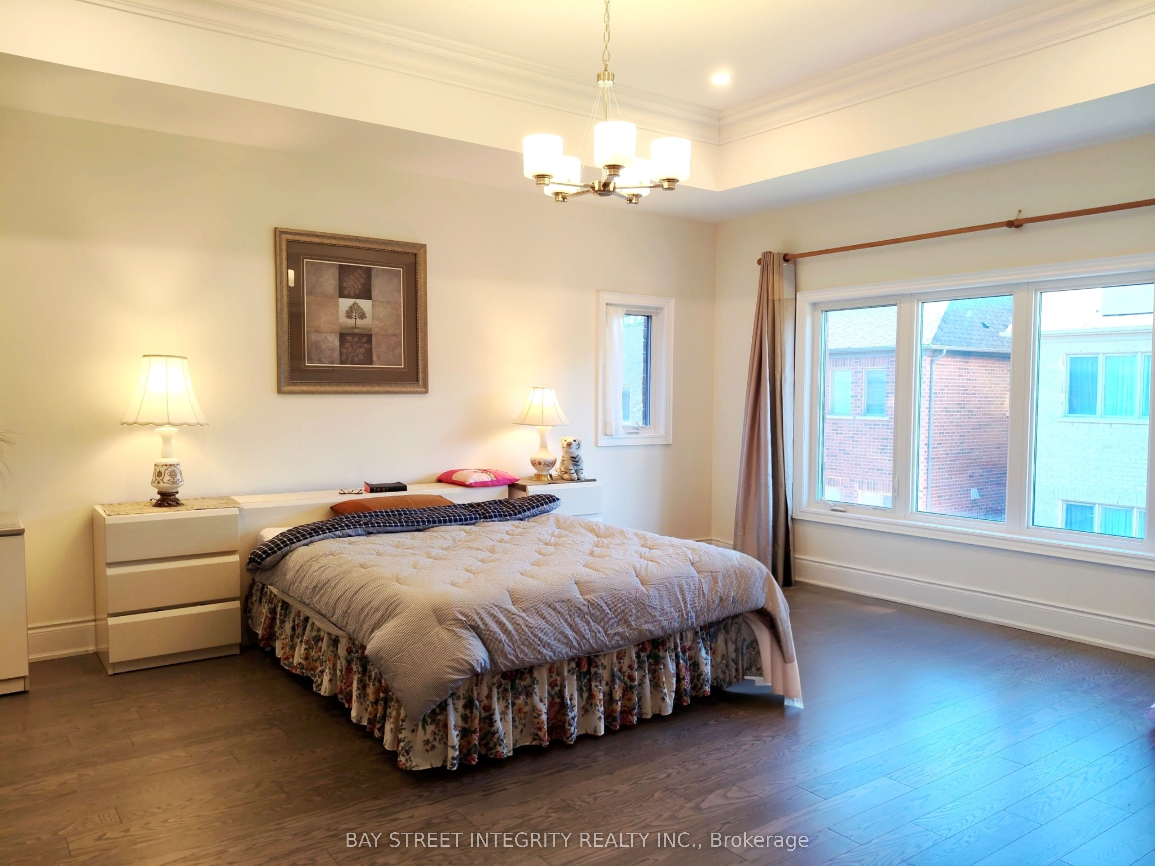 211 Hillsview Drive Property Photo 10