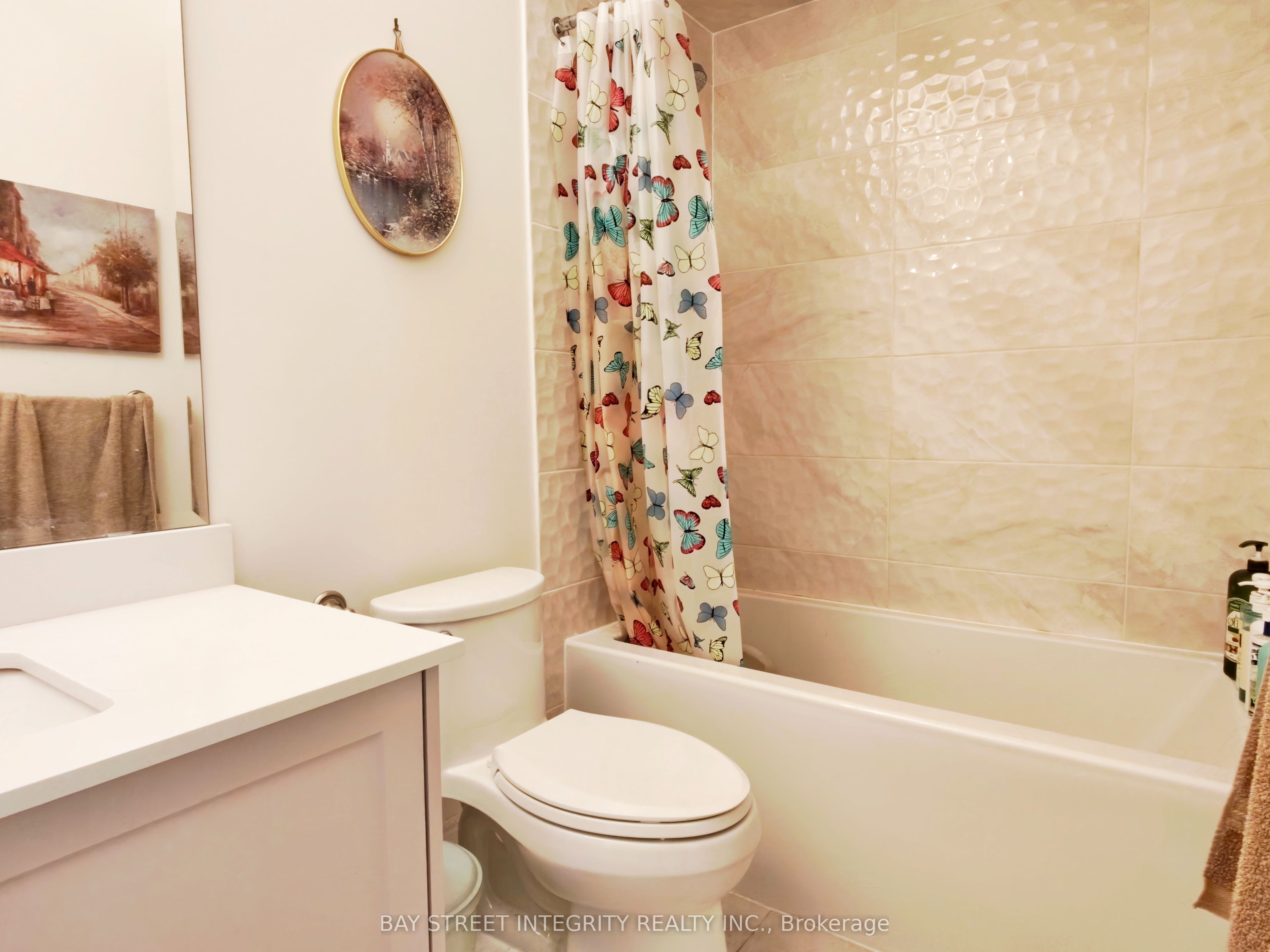 211 Hillsview Drive Property Photo 17