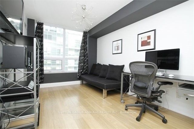 30 North Park Road 407 Property Photo 15