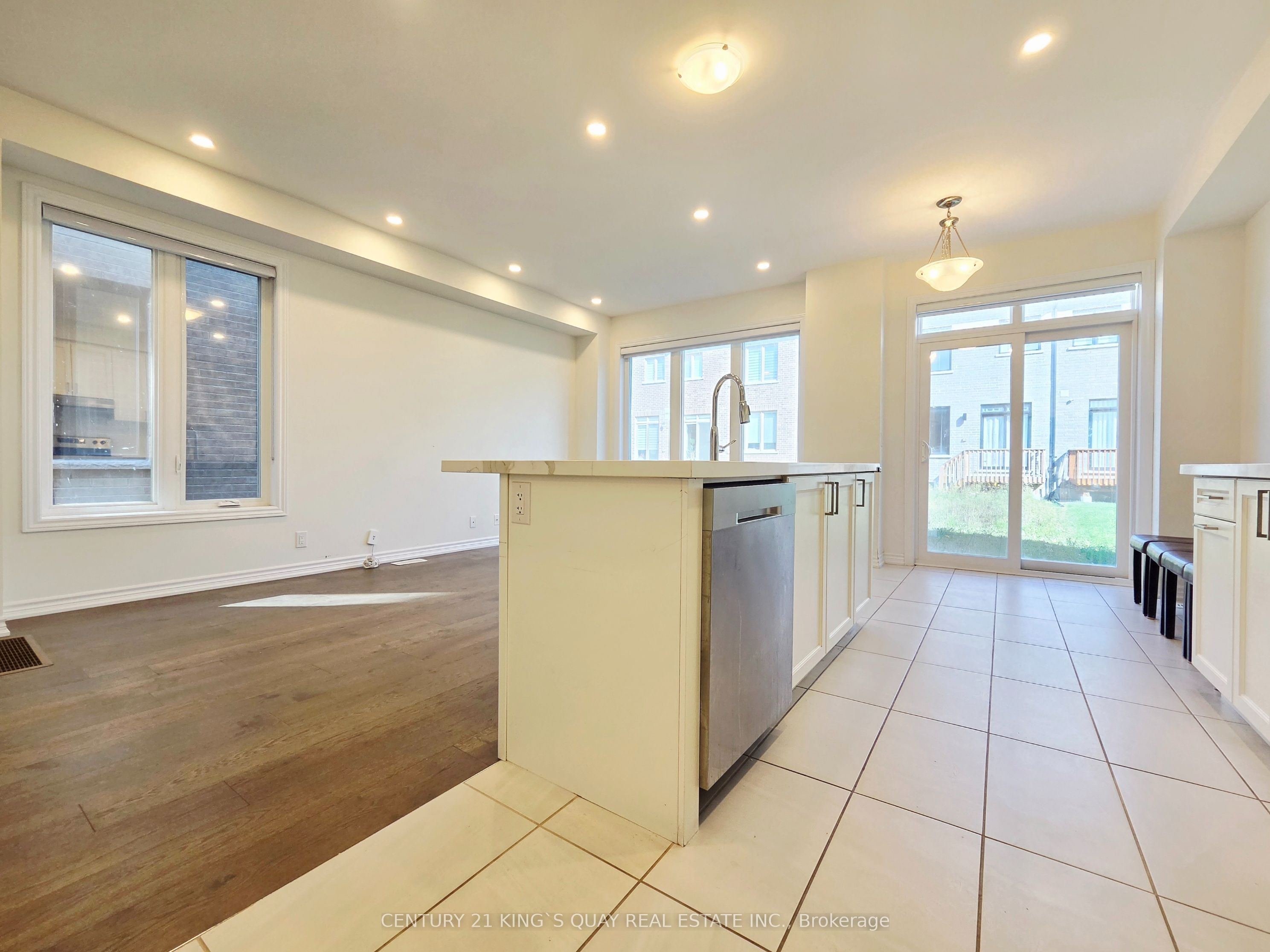 67 Freeman Williams Street Property Photo 5