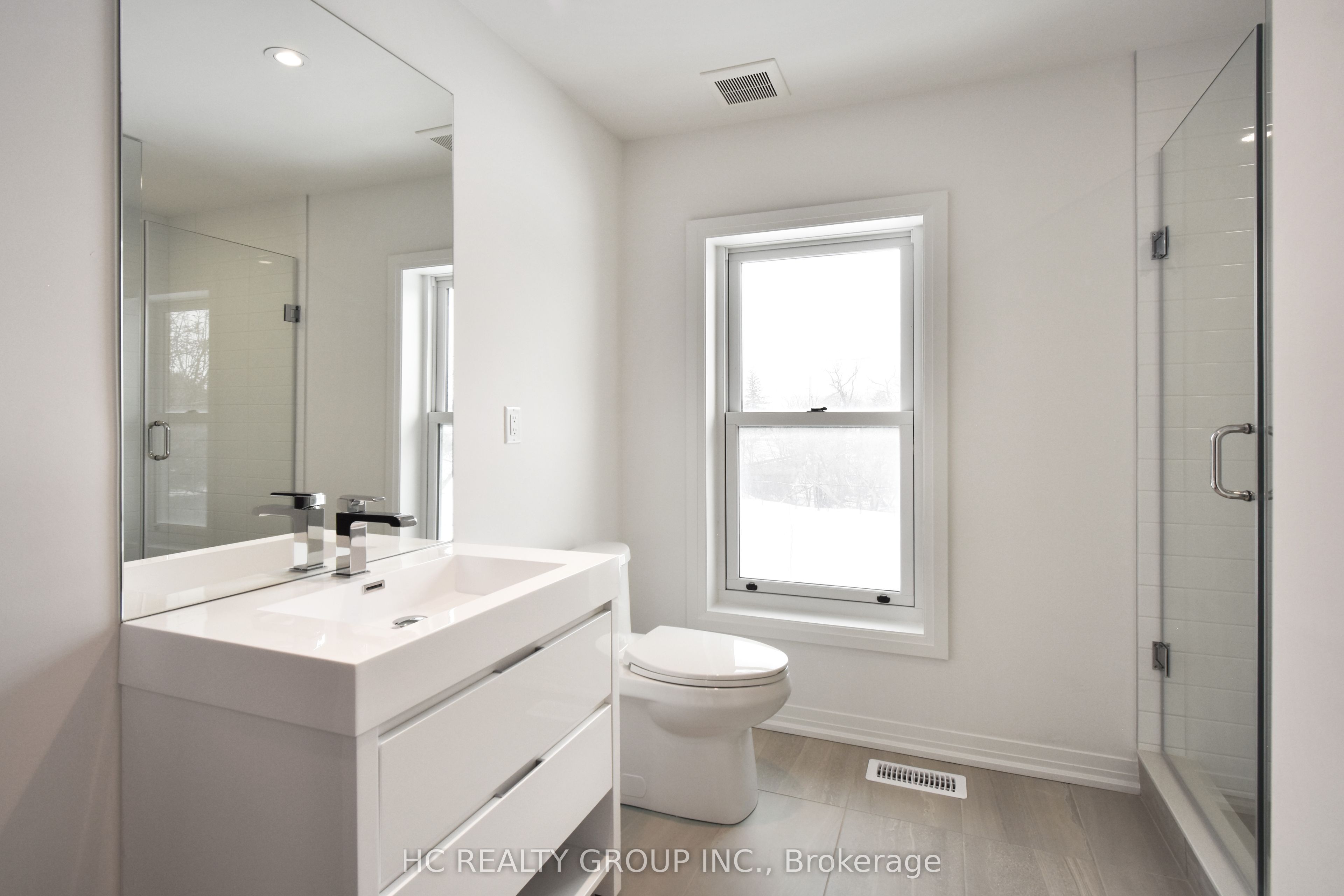 2 Yans Way Property Photo 10
