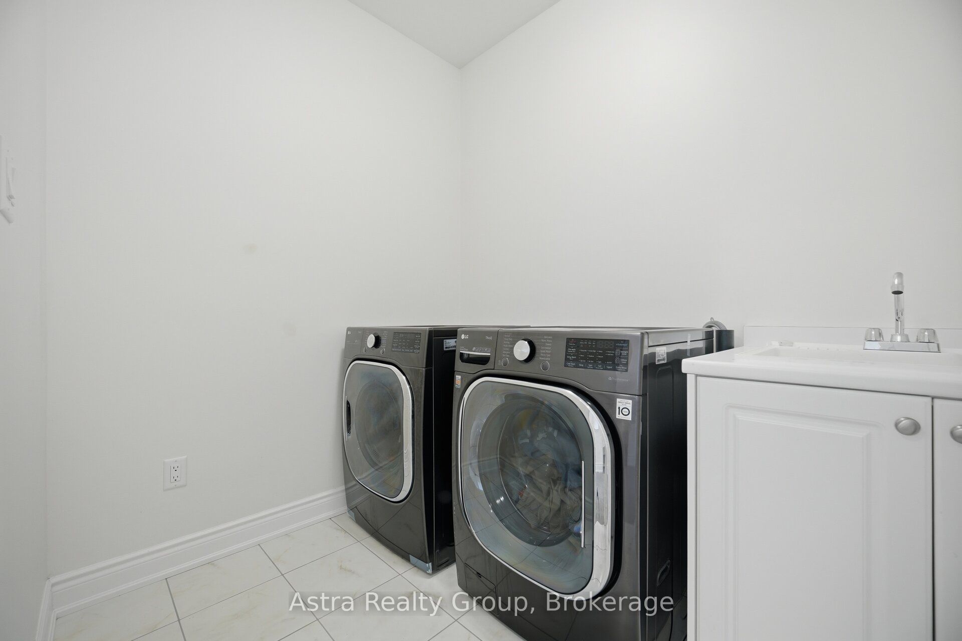 152 Stormont Trail Property Photo 35