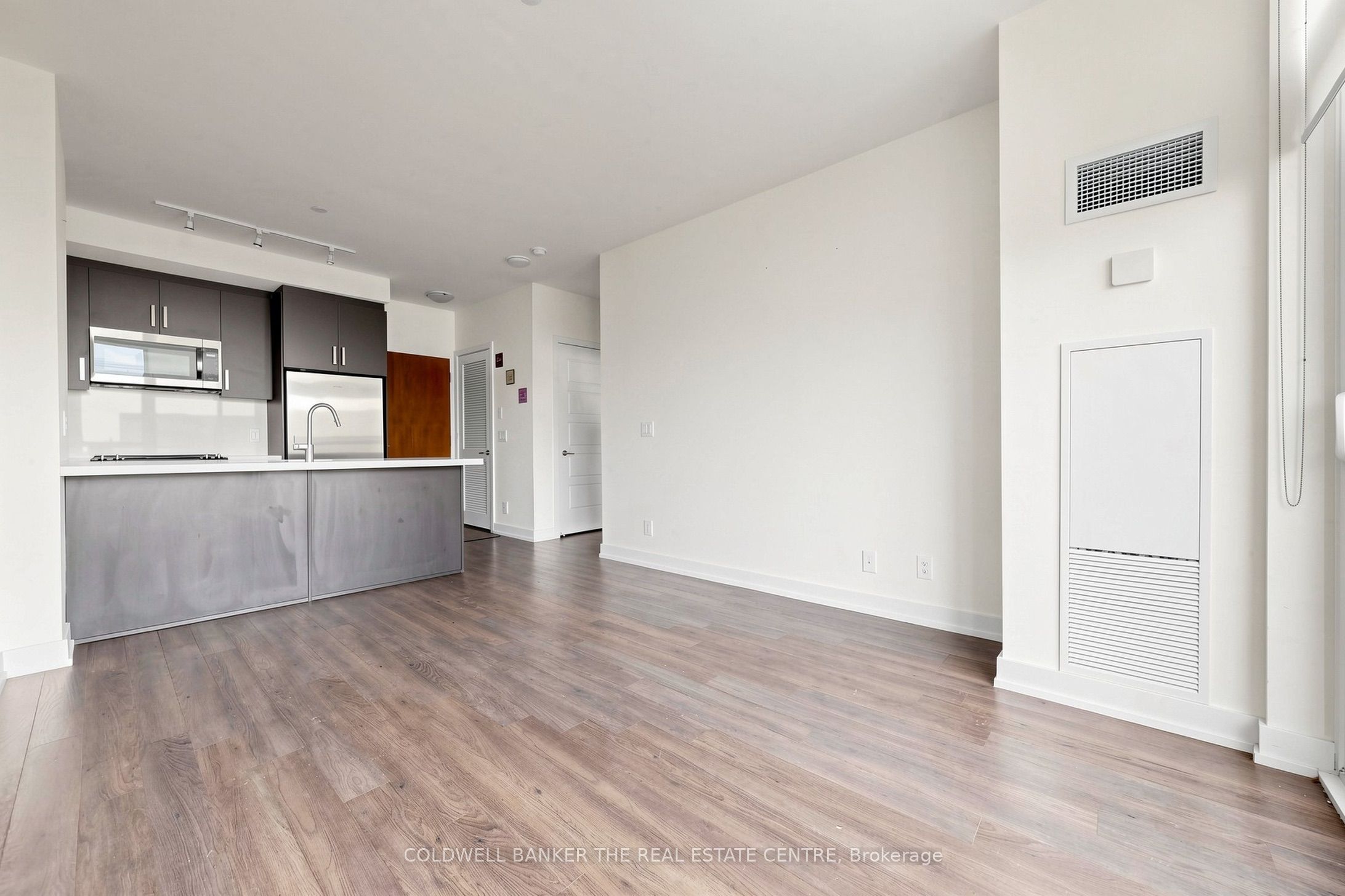 301 Sea Ray Avenue Property Photo 1