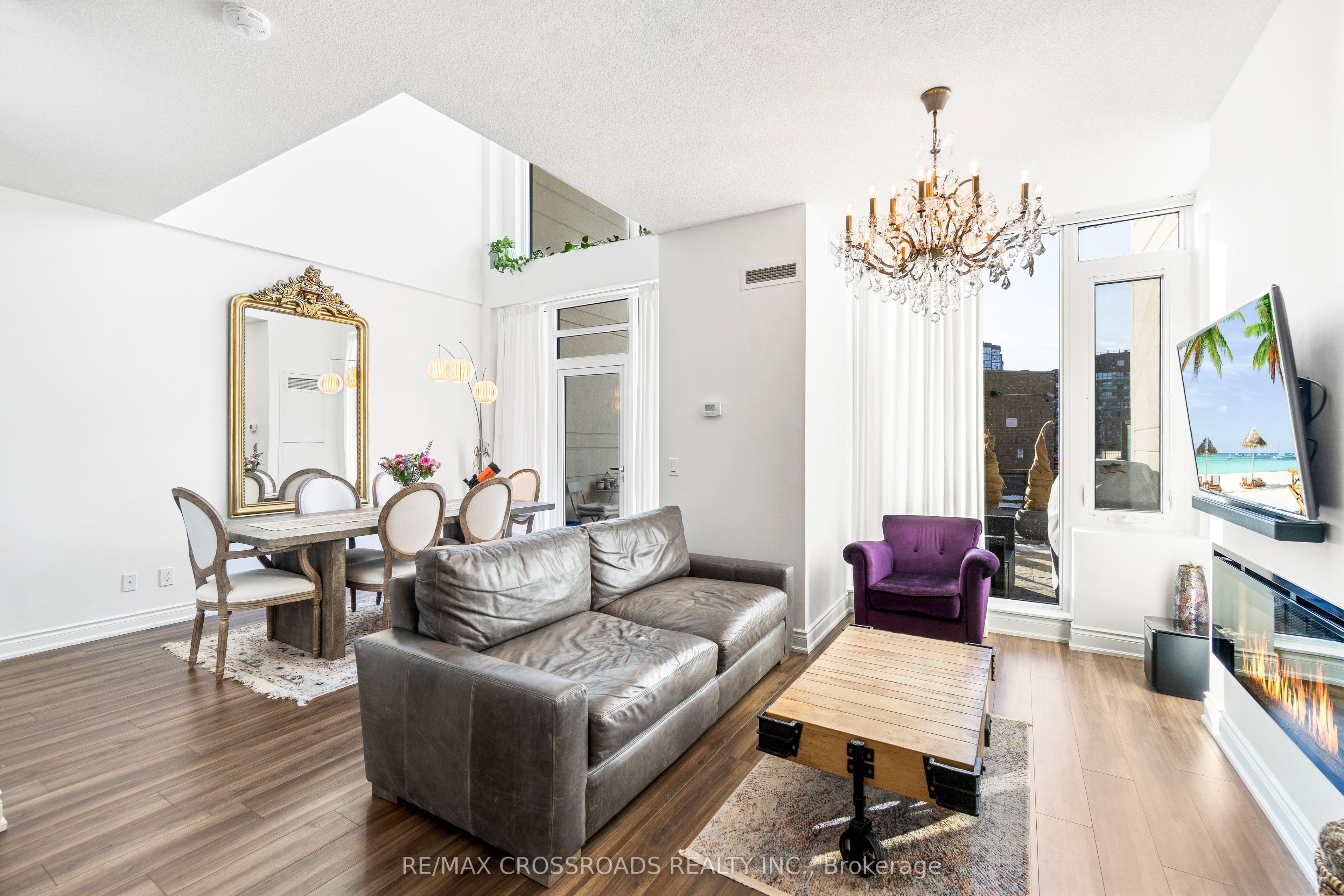 9618 Yonge Street Th102 Property Photo 11