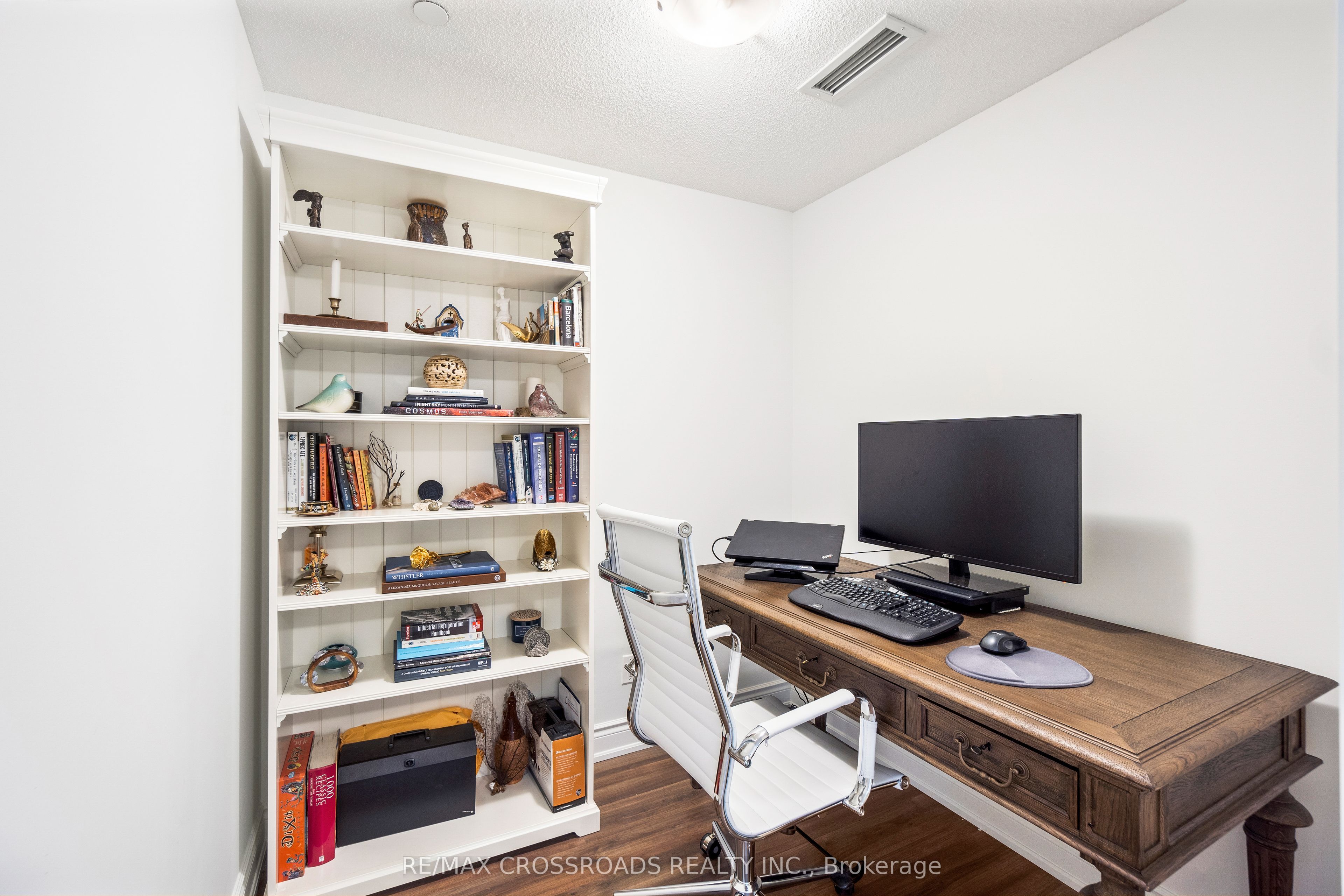 9618 Yonge Street Th102 Property Photo 19