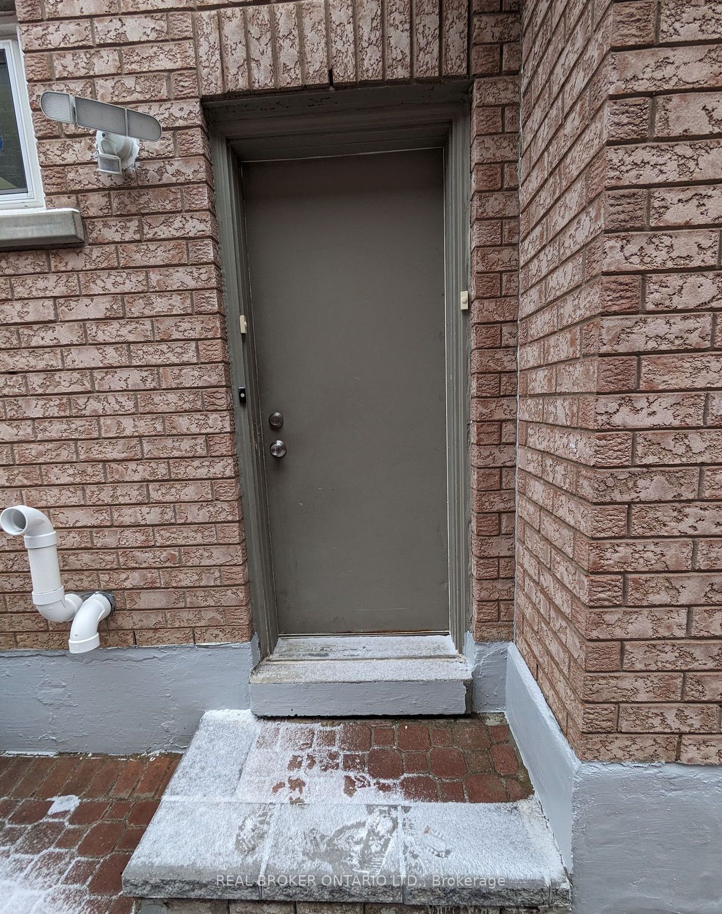 104 Randall Avenue Bsmt Property Photo 4
