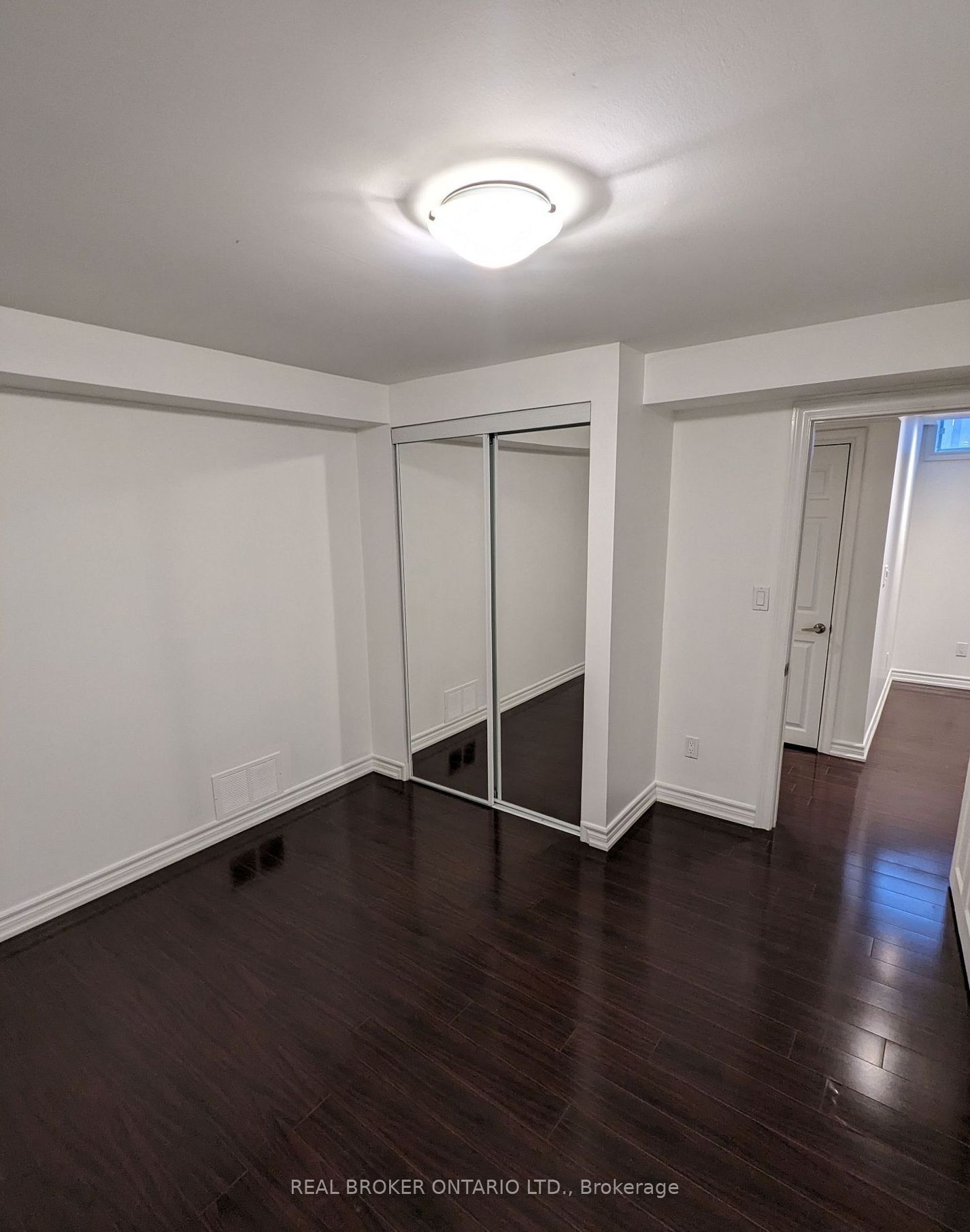 104 Randall Avenue Bsmt Property Photo 6